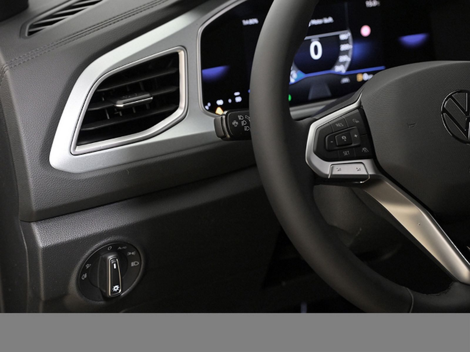 Volkswagen T-Roc – Foto 11