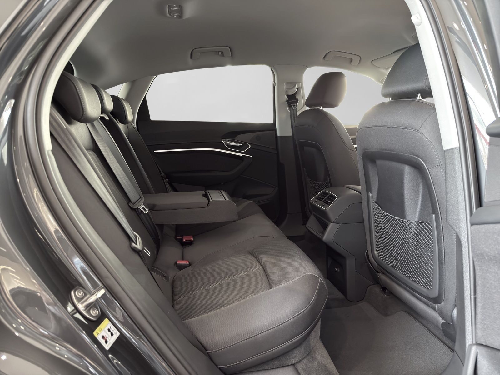 Audi Q8 Sportback e-tron – Bild 6
