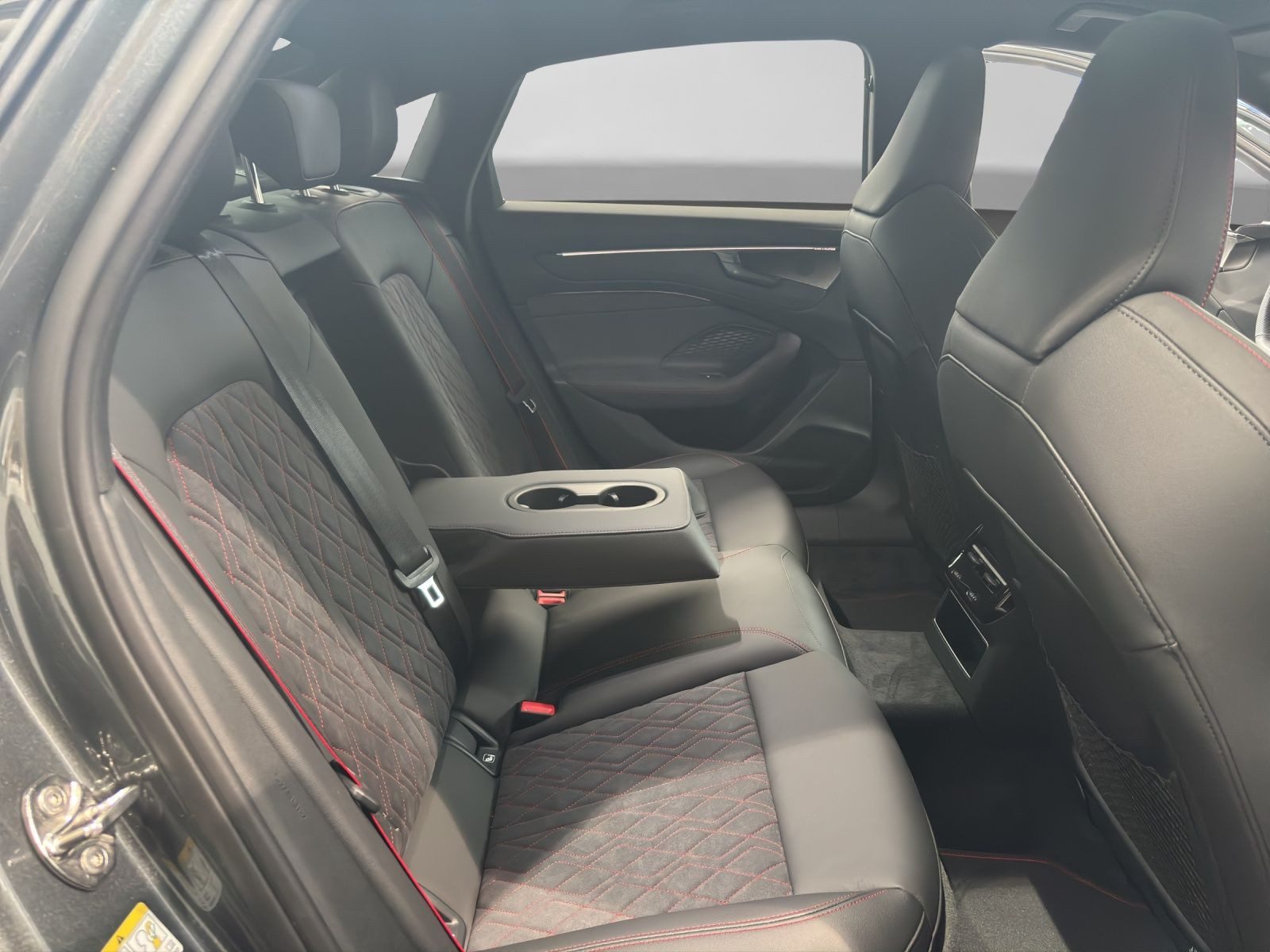 Audi A6 – Bild 6