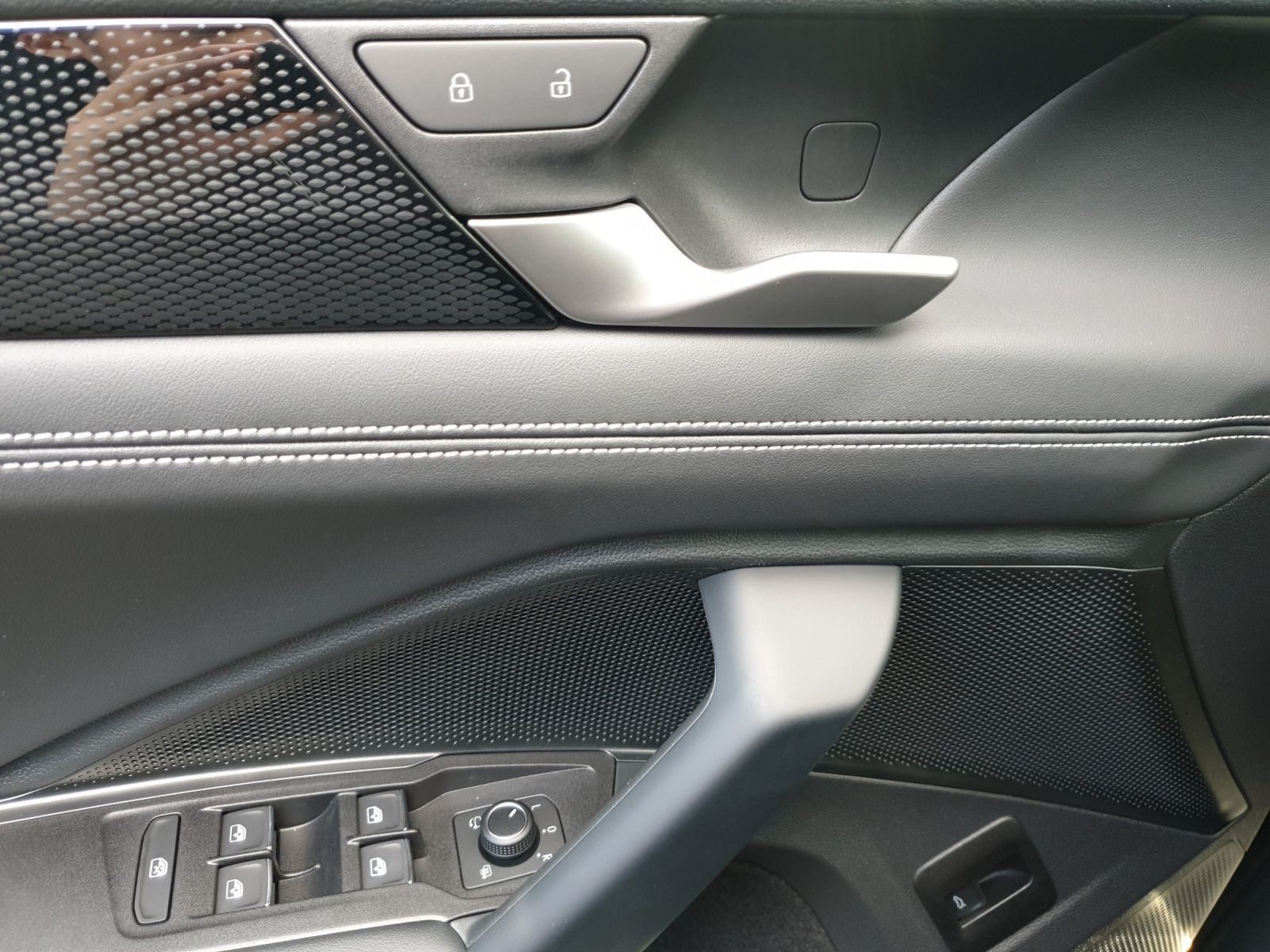 Volkswagen Tiguan – Bild 8