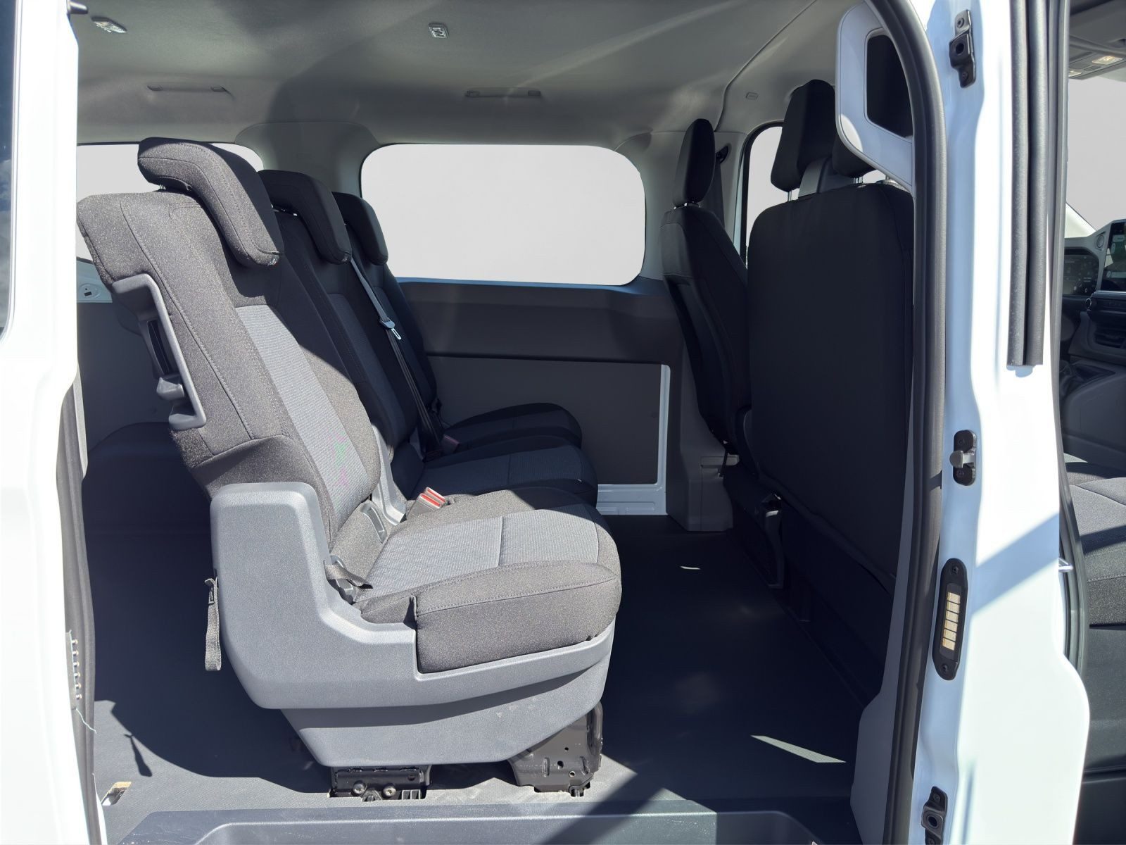 Volkswagen Transporter Kombi – Bild 6