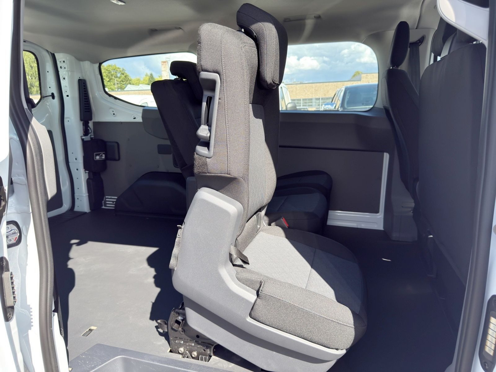 Volkswagen Transporter Kombi – Bild 20
