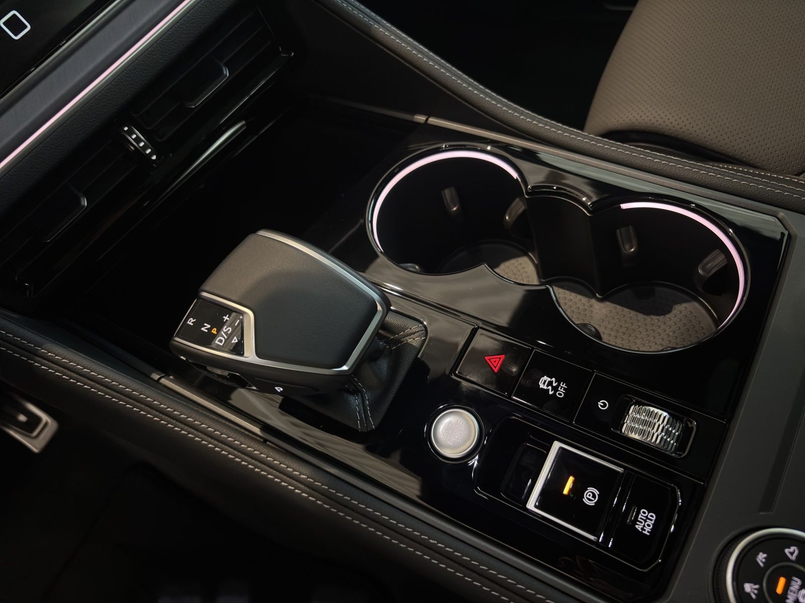 Volkswagen Touareg – Bild 11