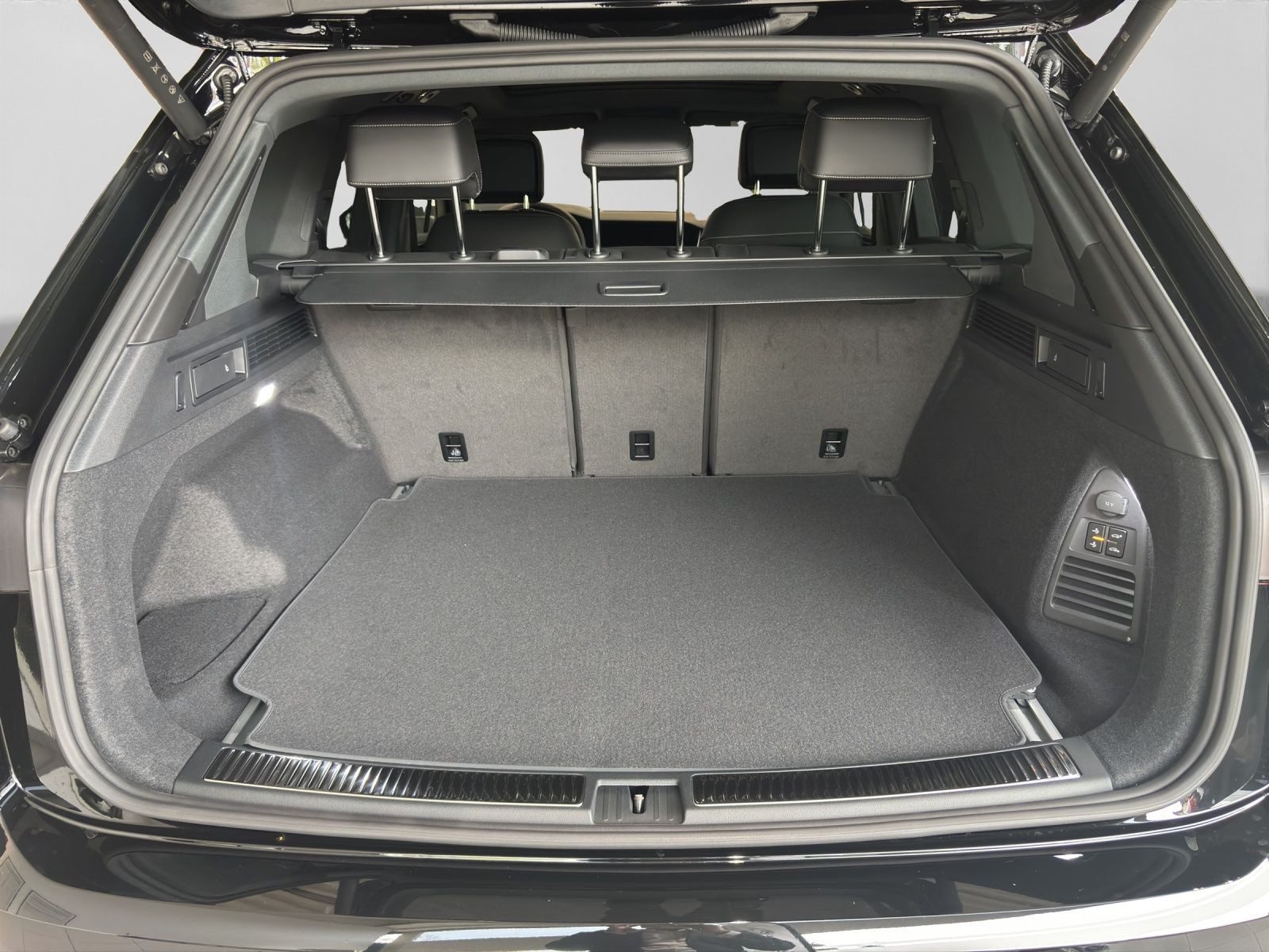 Volkswagen Touareg – Bild 15