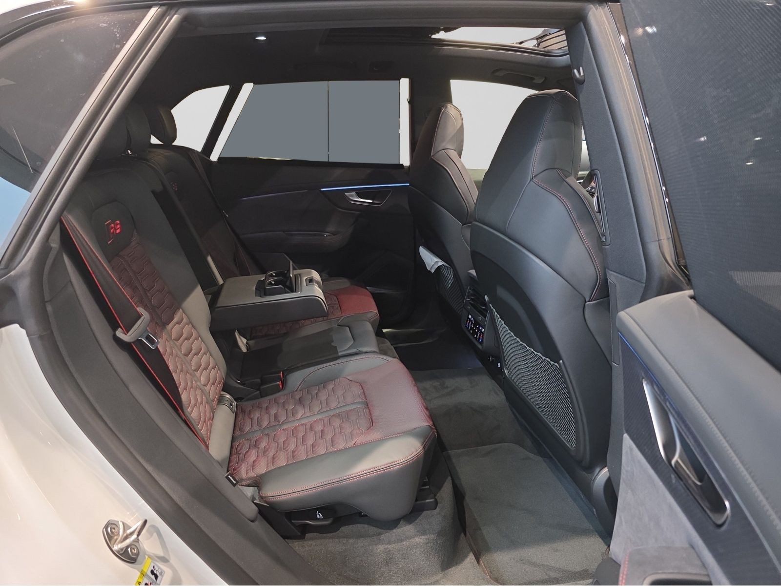 Audi RS Q8 – Foto 6