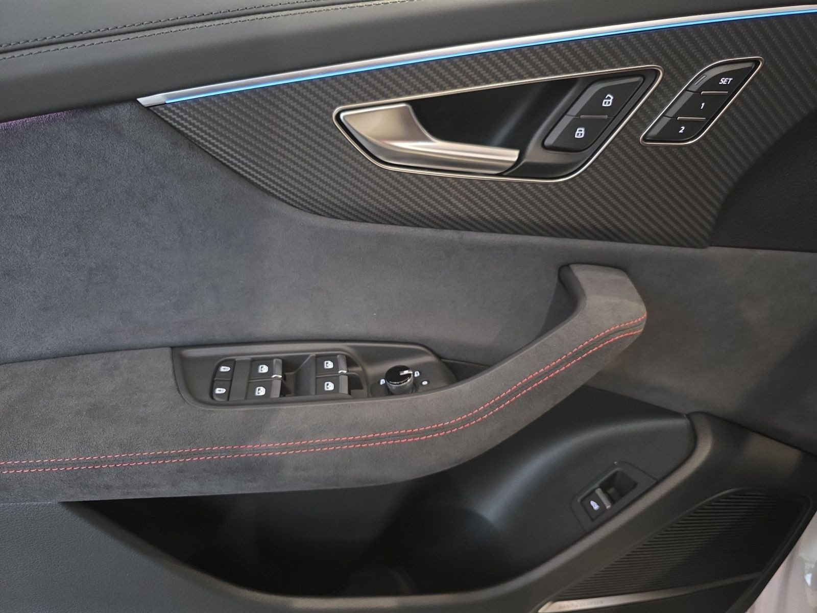 Audi RS Q8 – Foto 8