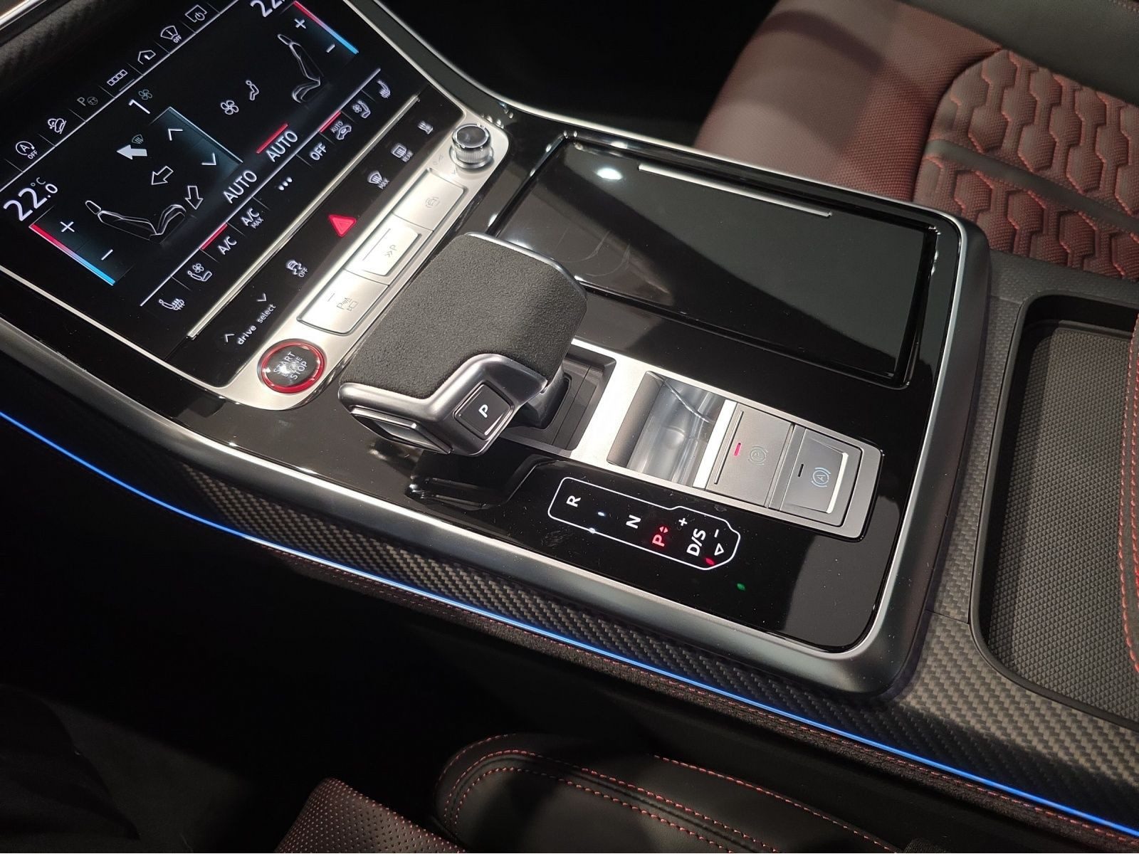 Audi RS Q8 – Foto 11