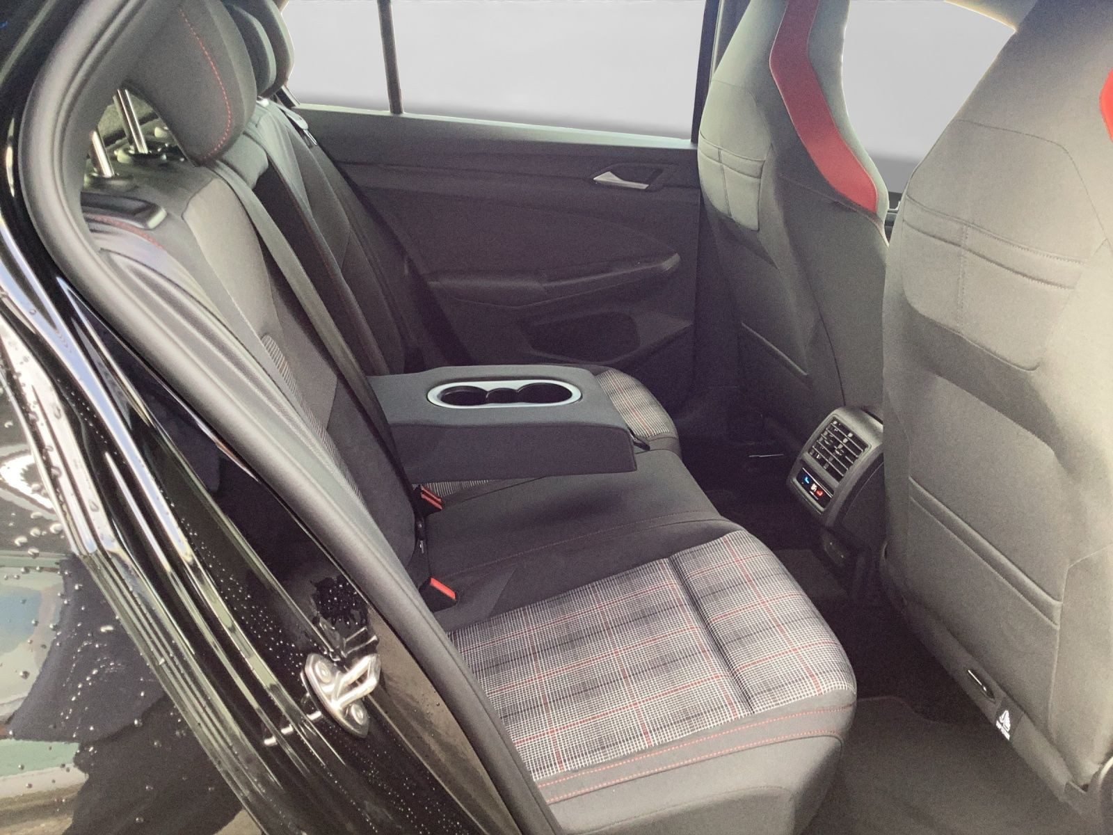 Volkswagen Golf GTI – Foto 6