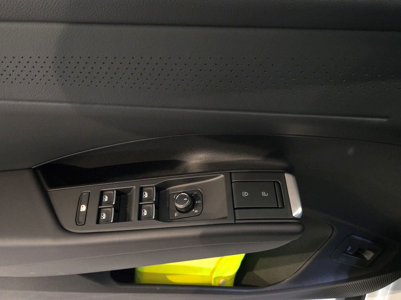 Volkswagen T-Roc – Foto 8