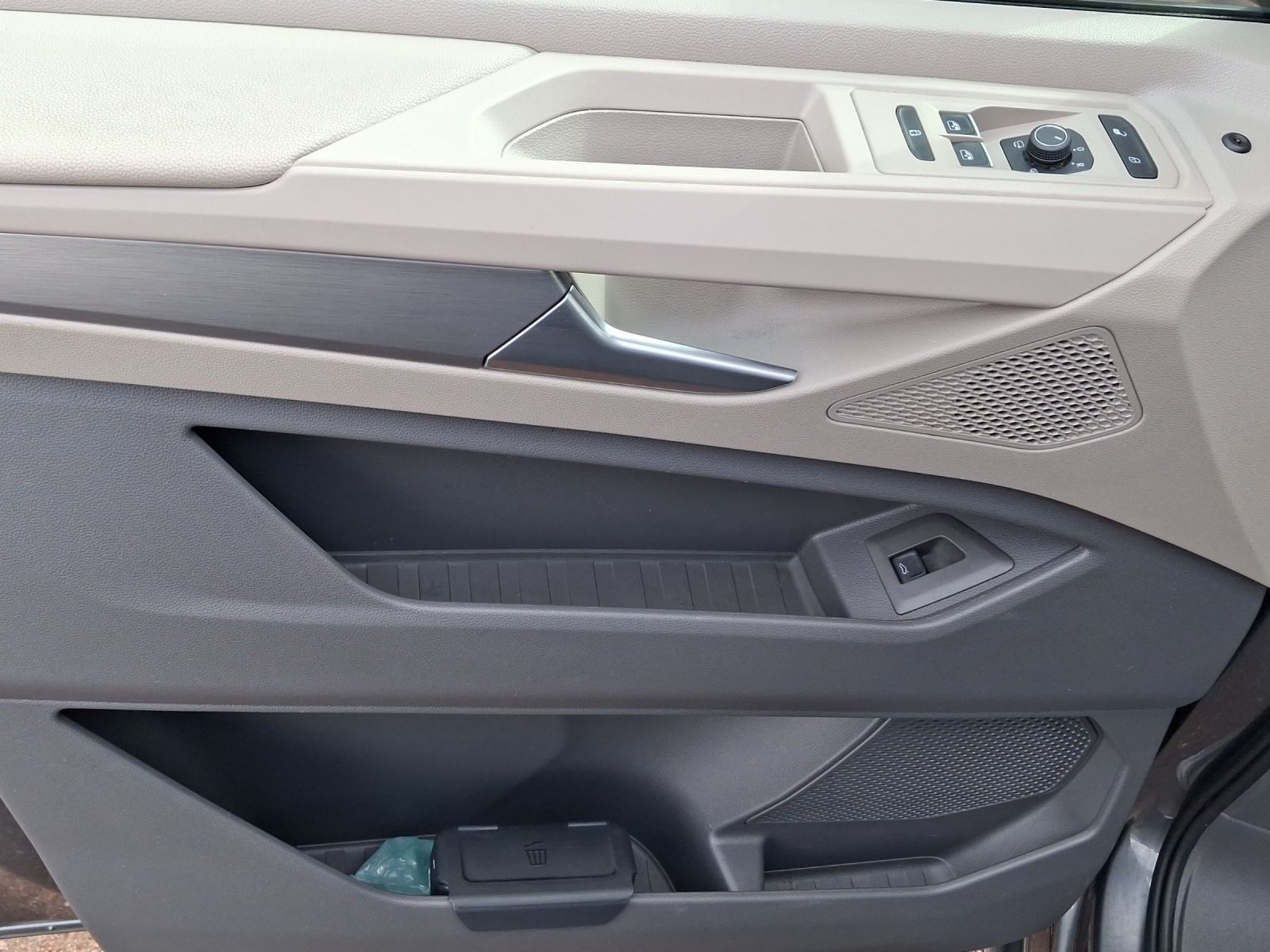Volkswagen T7 Multivan – Foto 8
