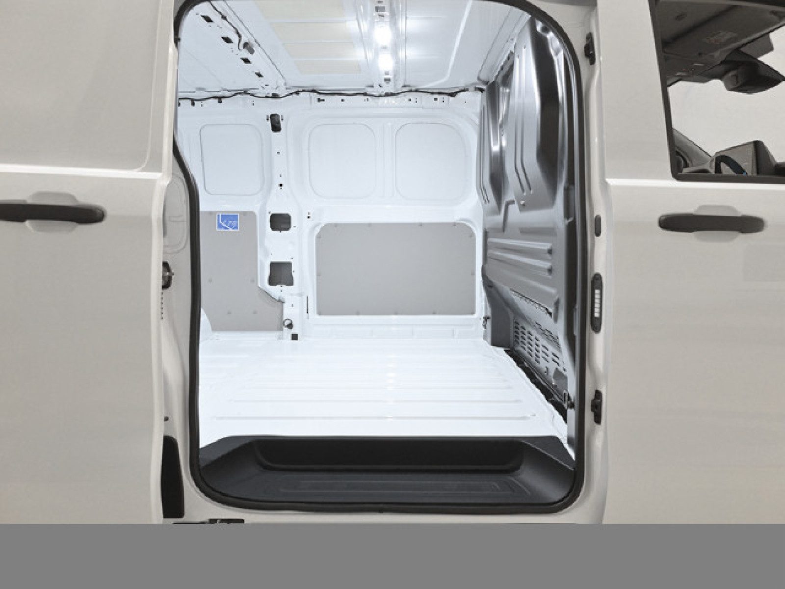 Volkswagen Transporter Kasten – Bild 10