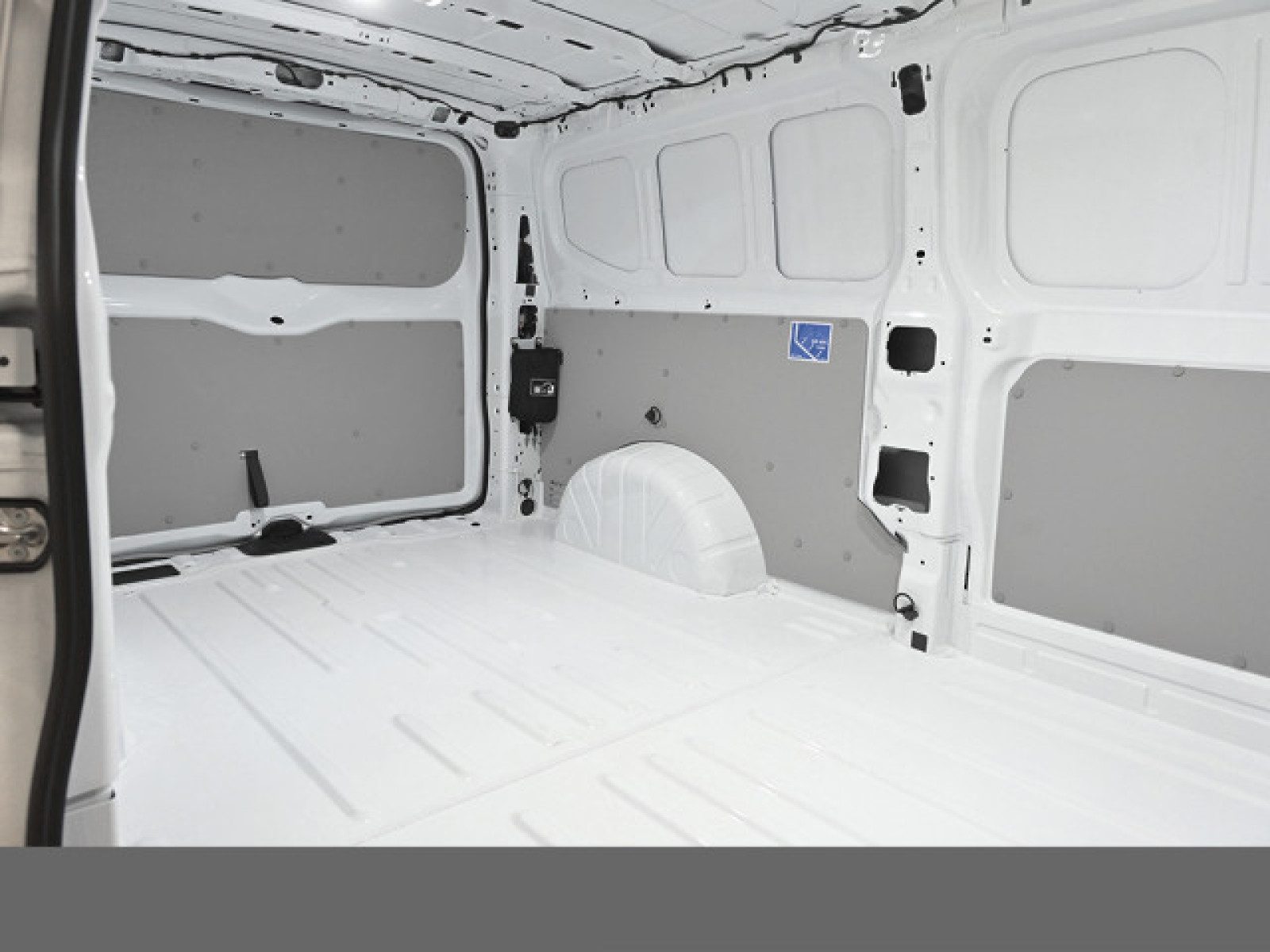Volkswagen Transporter Kasten – Bild 11
