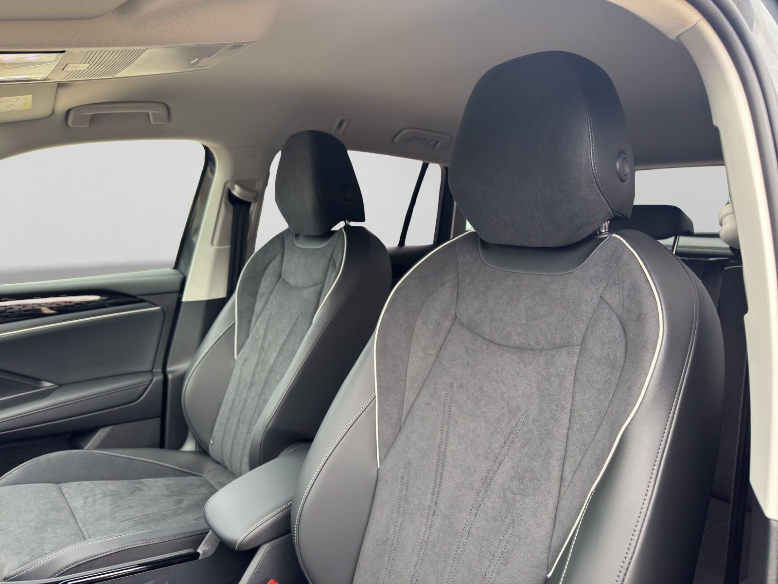 Volkswagen Tiguan – Bild 16
