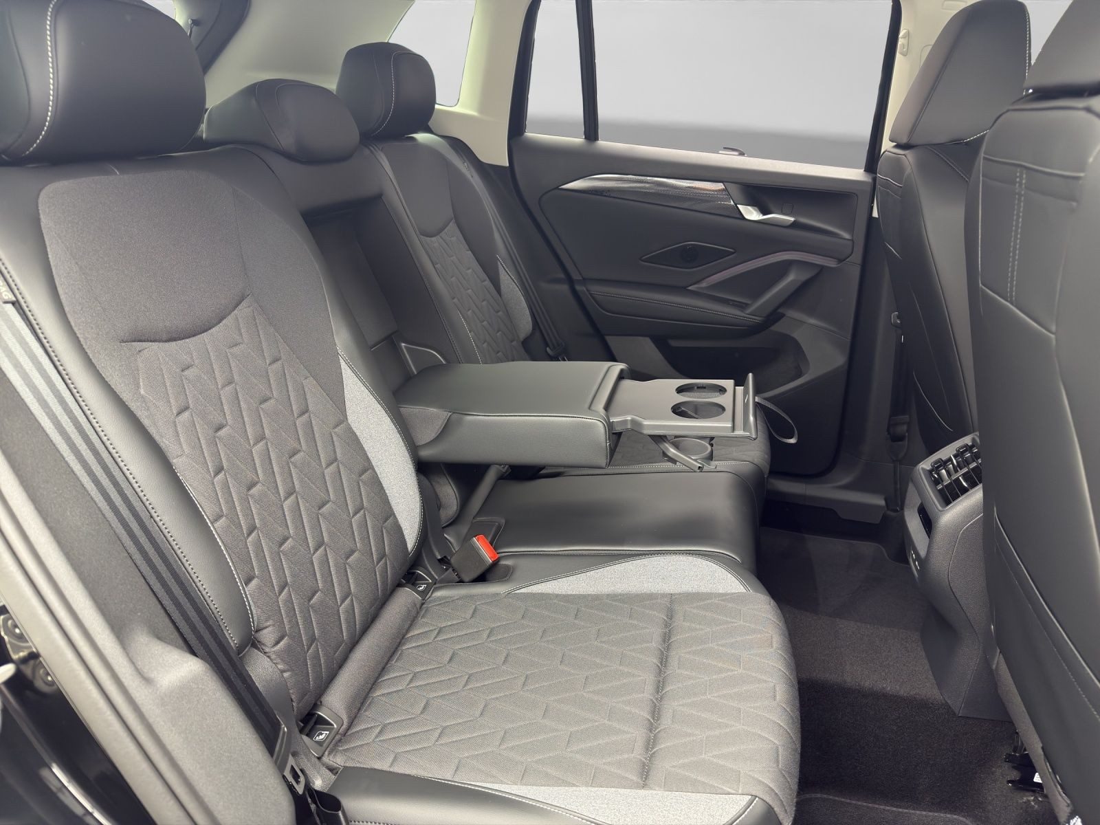 Volkswagen Tiguan – Bild 6