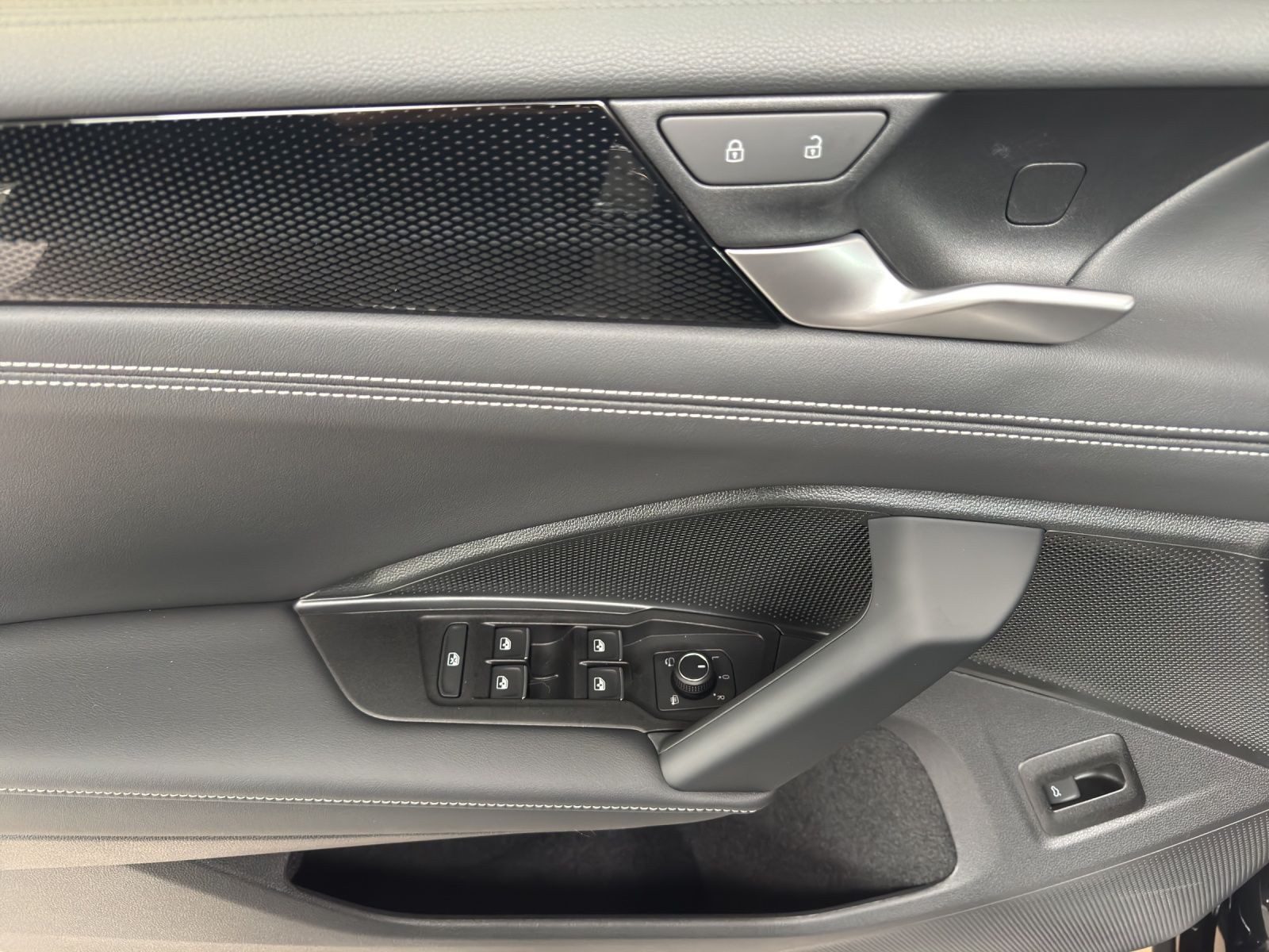 Volkswagen Tiguan – Bild 8