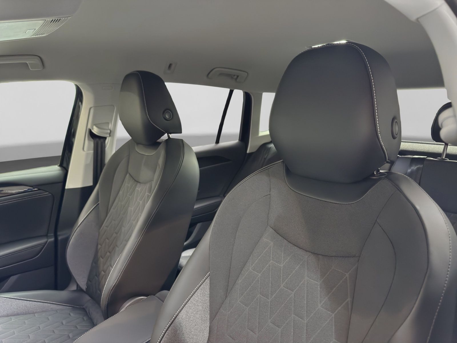 Volkswagen Tiguan – Bild 17