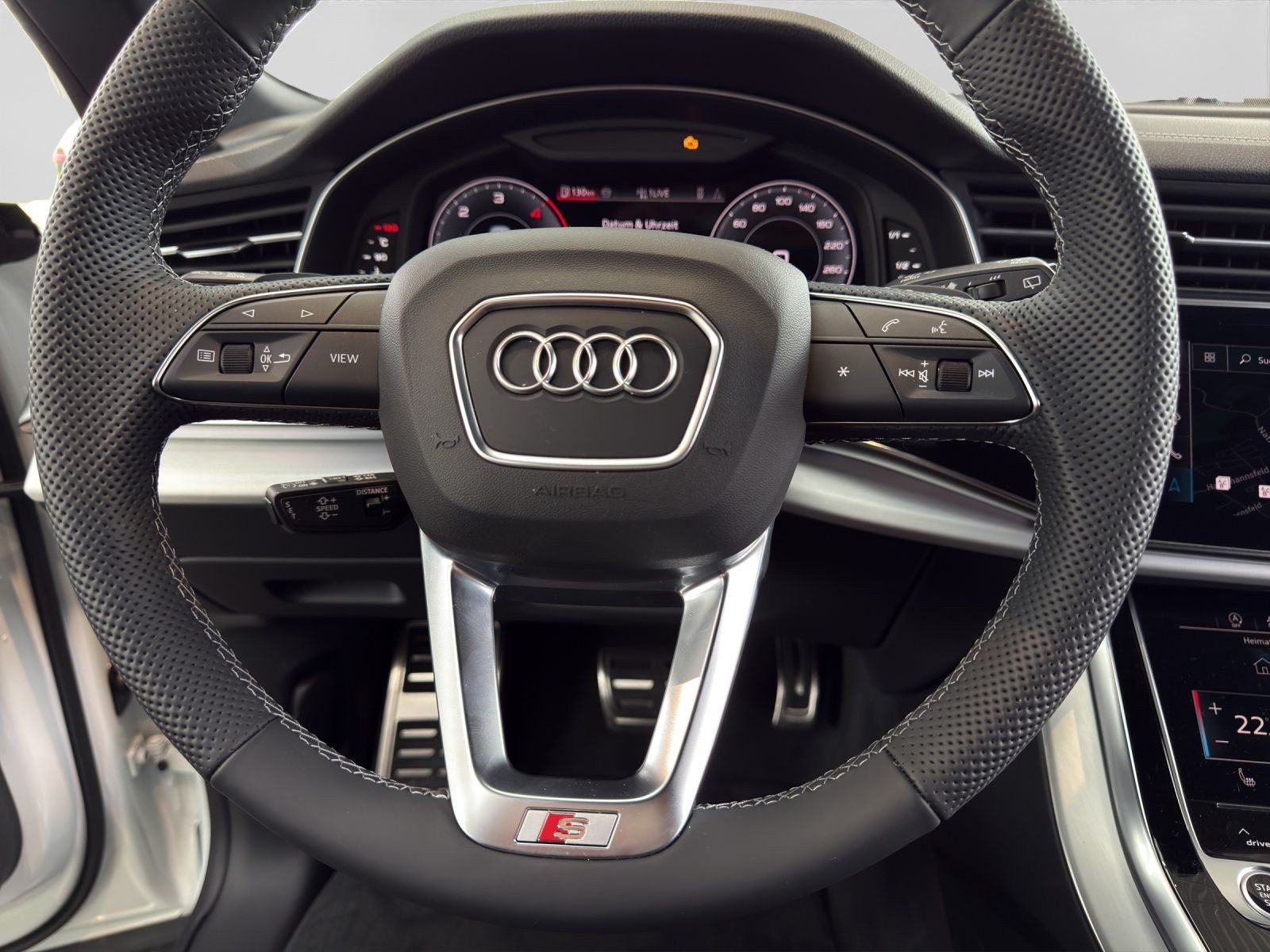 Audi Q8 – Foto 9