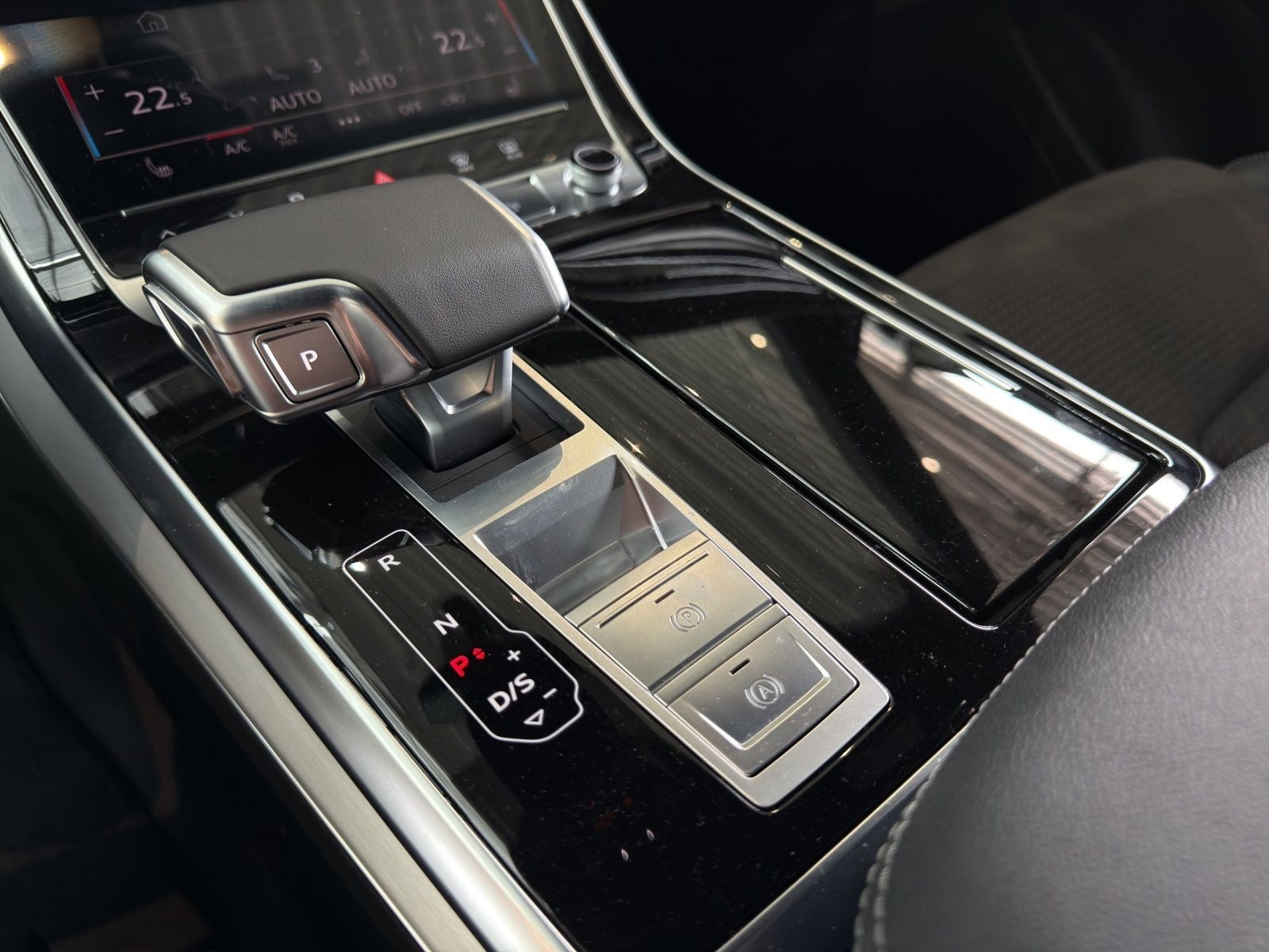 Audi Q8 – Foto 11