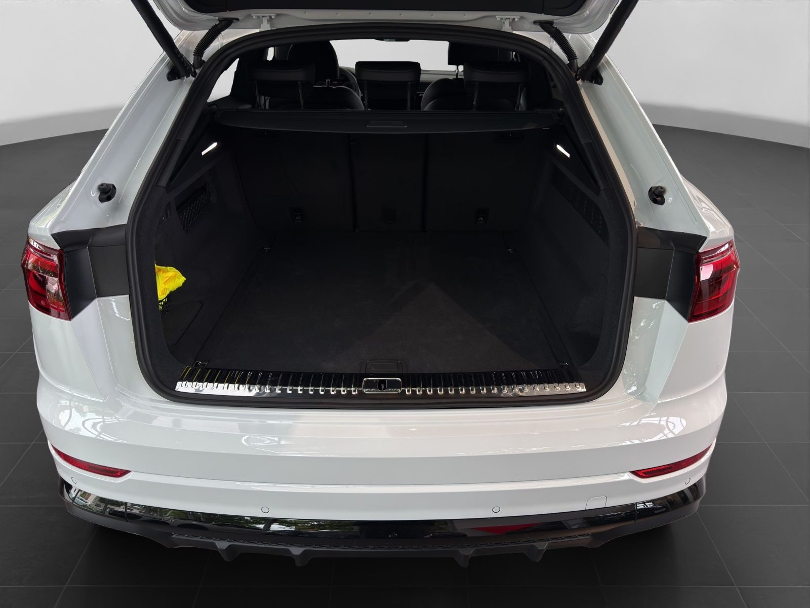 Audi Q8 – Foto 17