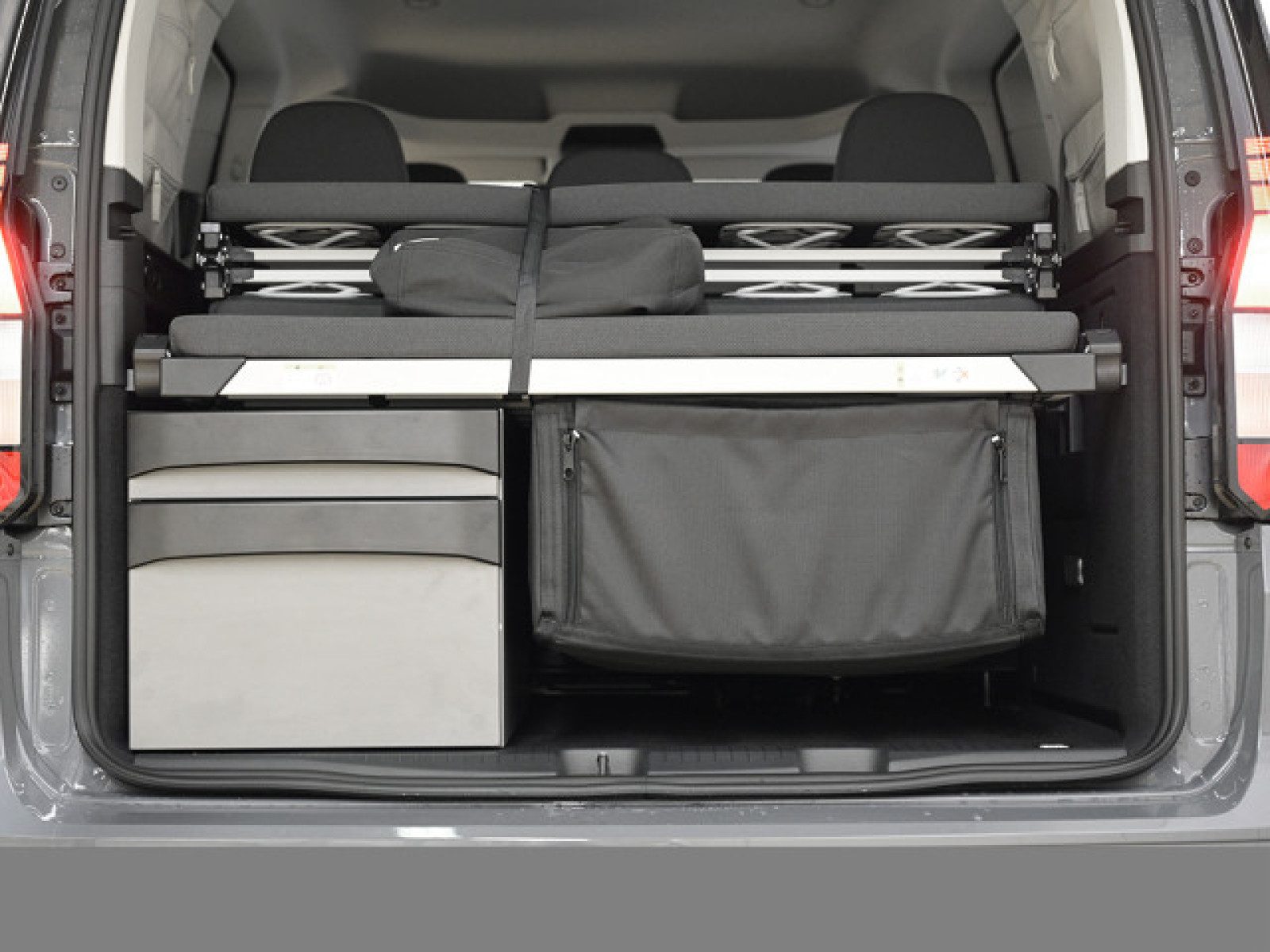 Volkswagen Caddy California – Bild 9