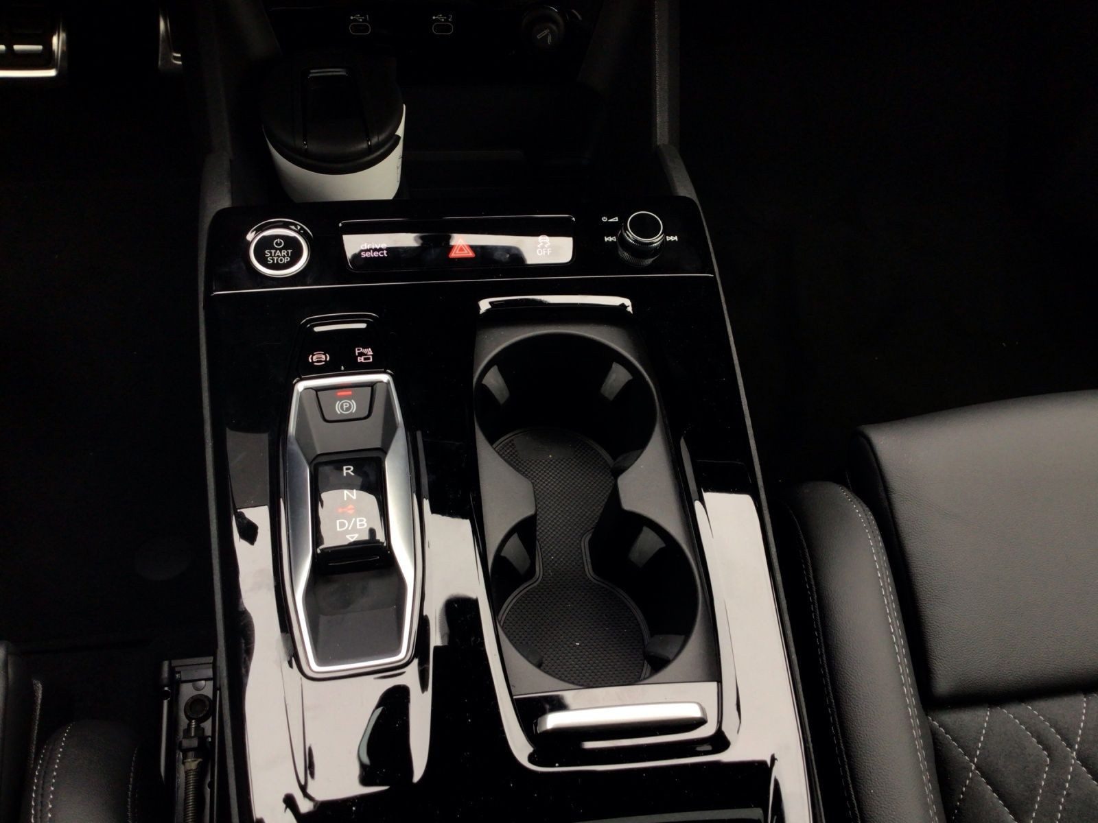Audi Q6 e-tron – Bild 11