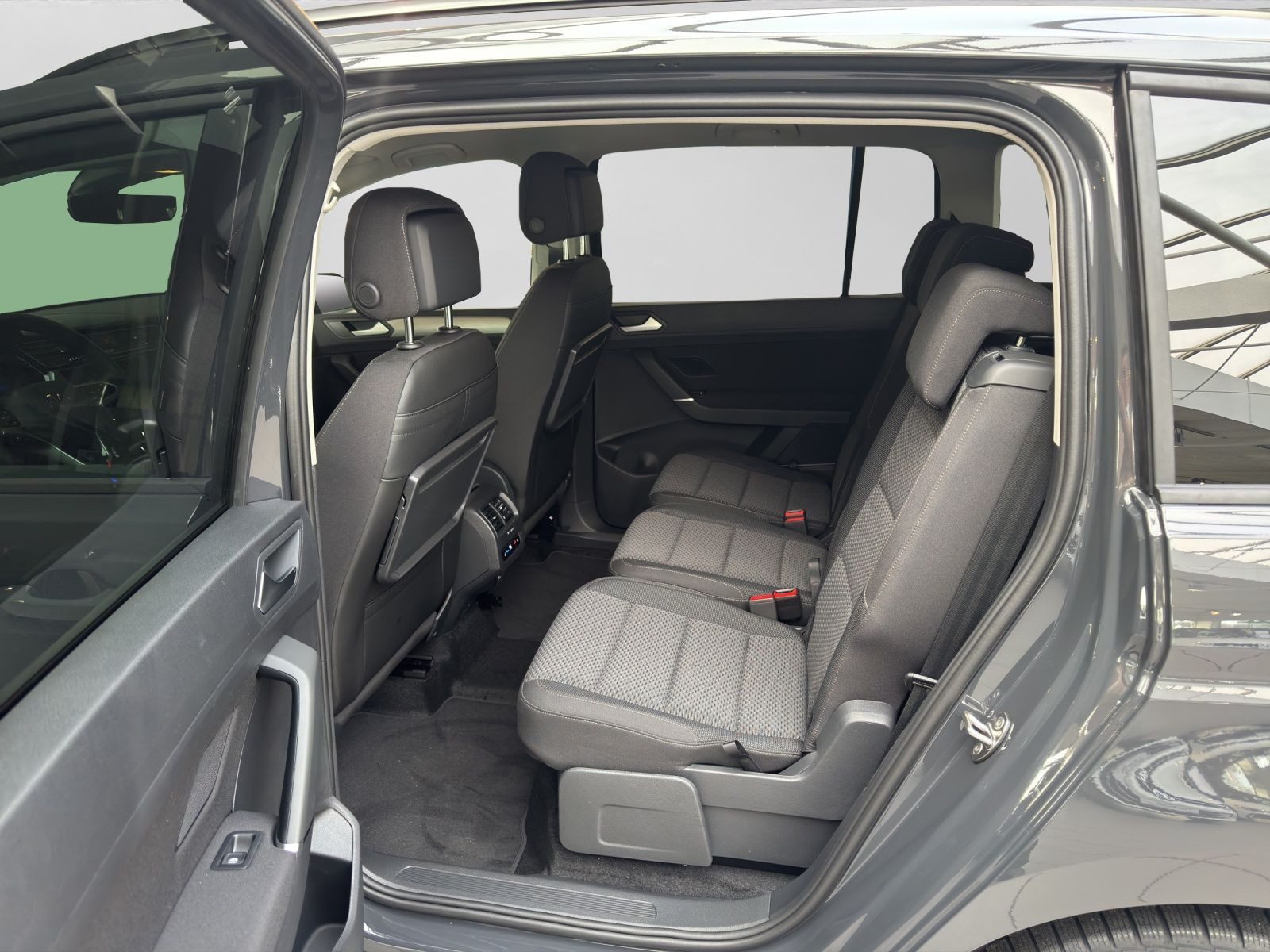 Volkswagen Touran – Bild 6