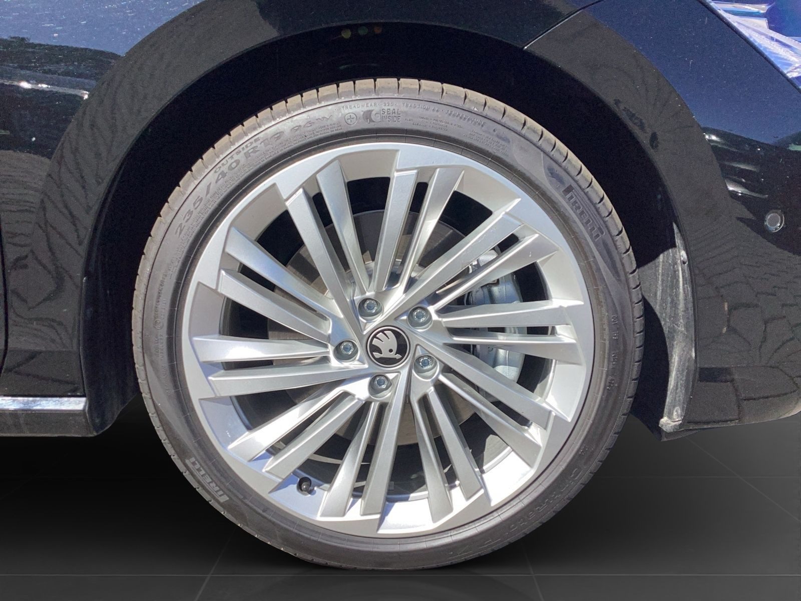 Skoda Superb – Foto 7
