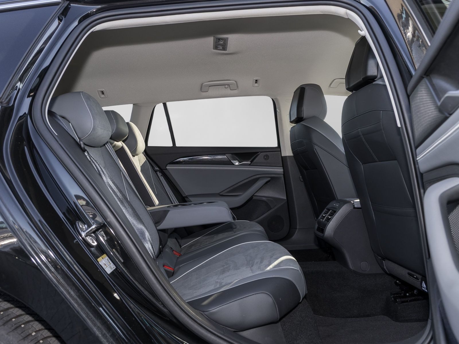 Volkswagen Passat Variant – Bild 6