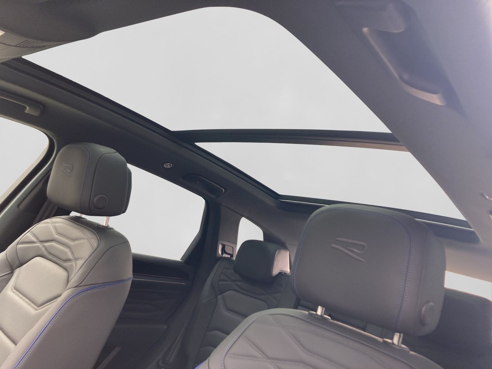 Volkswagen Touareg – Bild 17