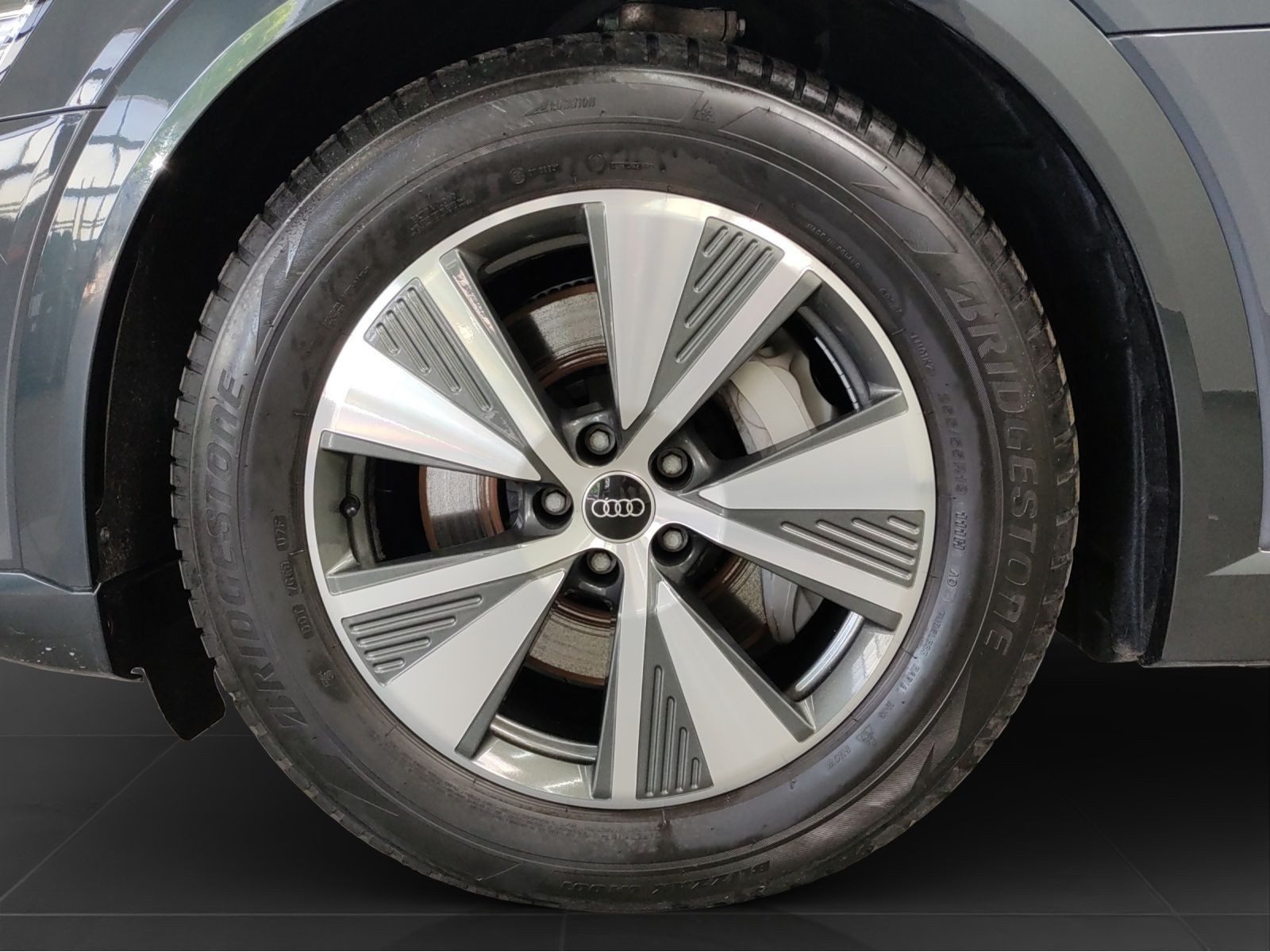 Audi Q8 Sportback e-tron – Bild 7