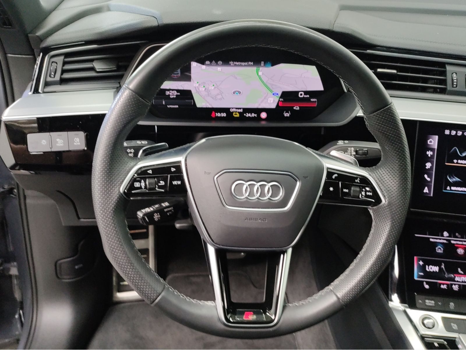 Audi Q8 Sportback e-tron – Bild 9