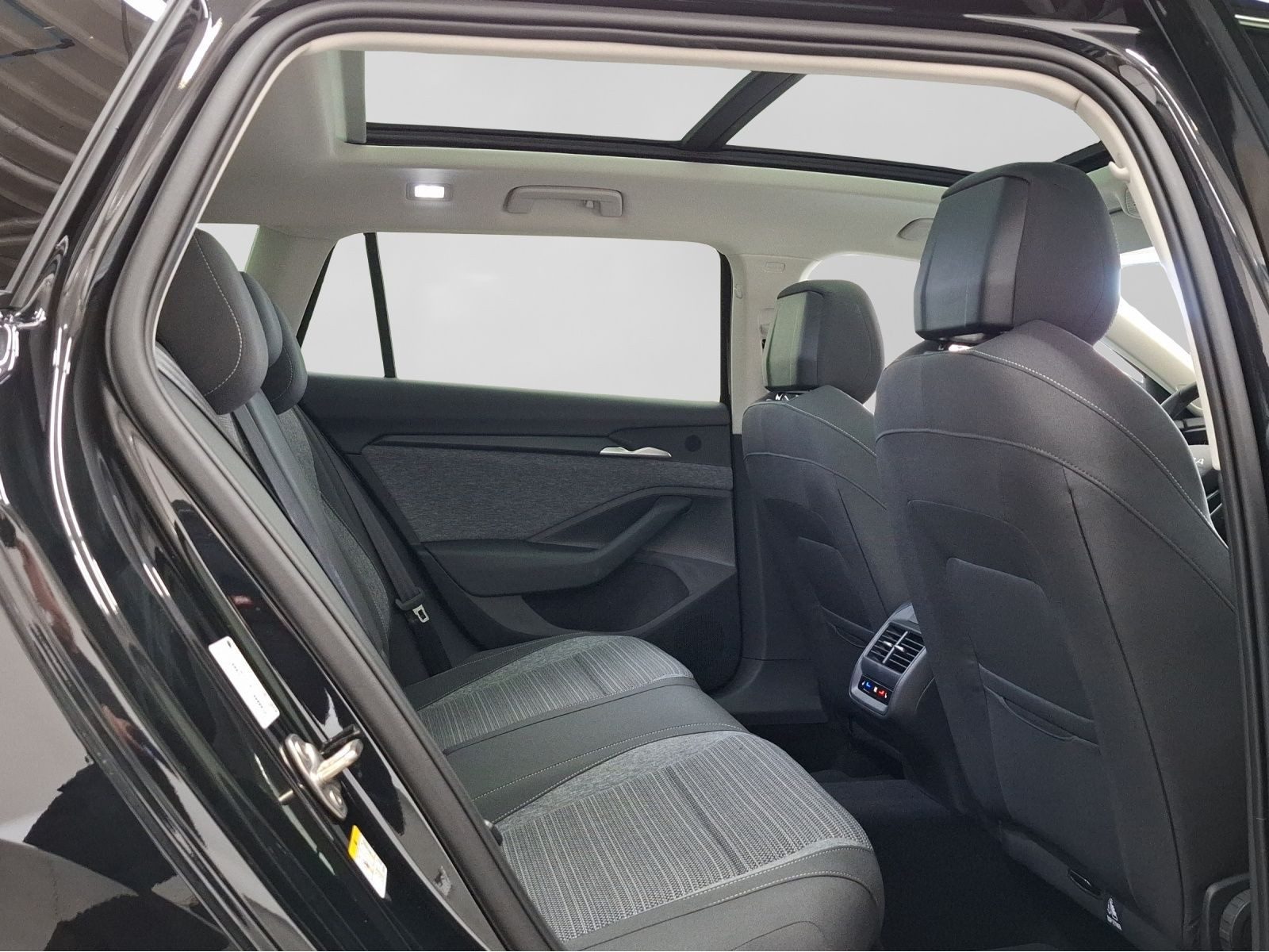 Skoda Superb – Bild 6