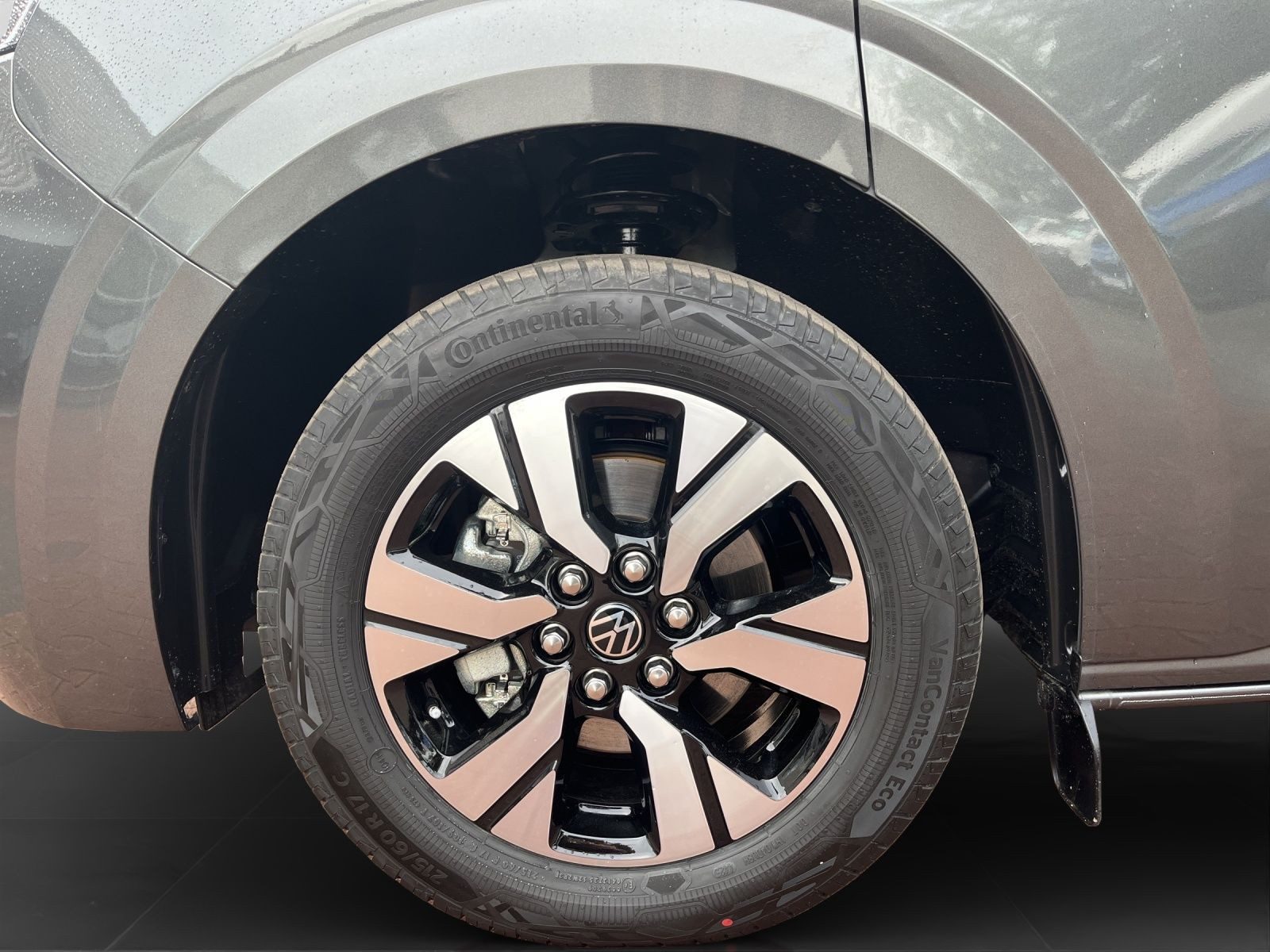 Volkswagen T7 Caravelle – Bild 7