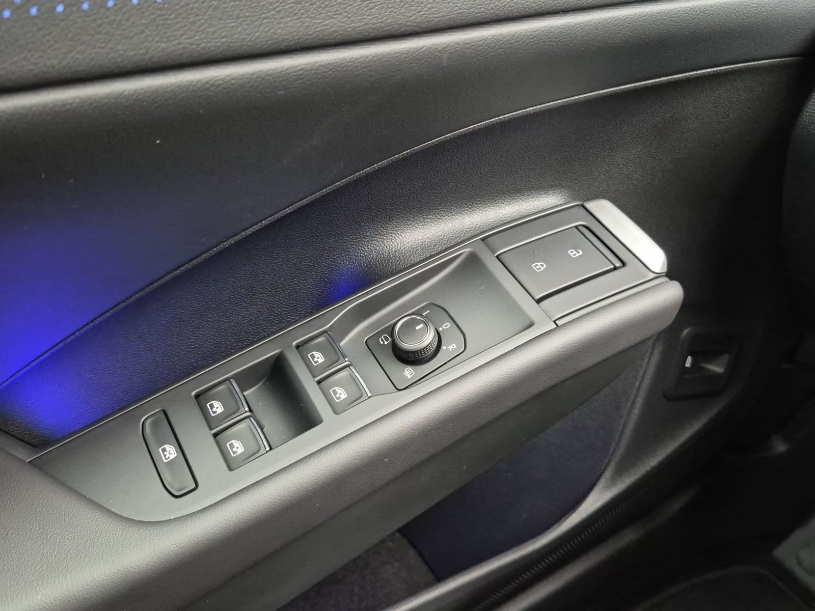 Volkswagen T-Roc – Bild 8
