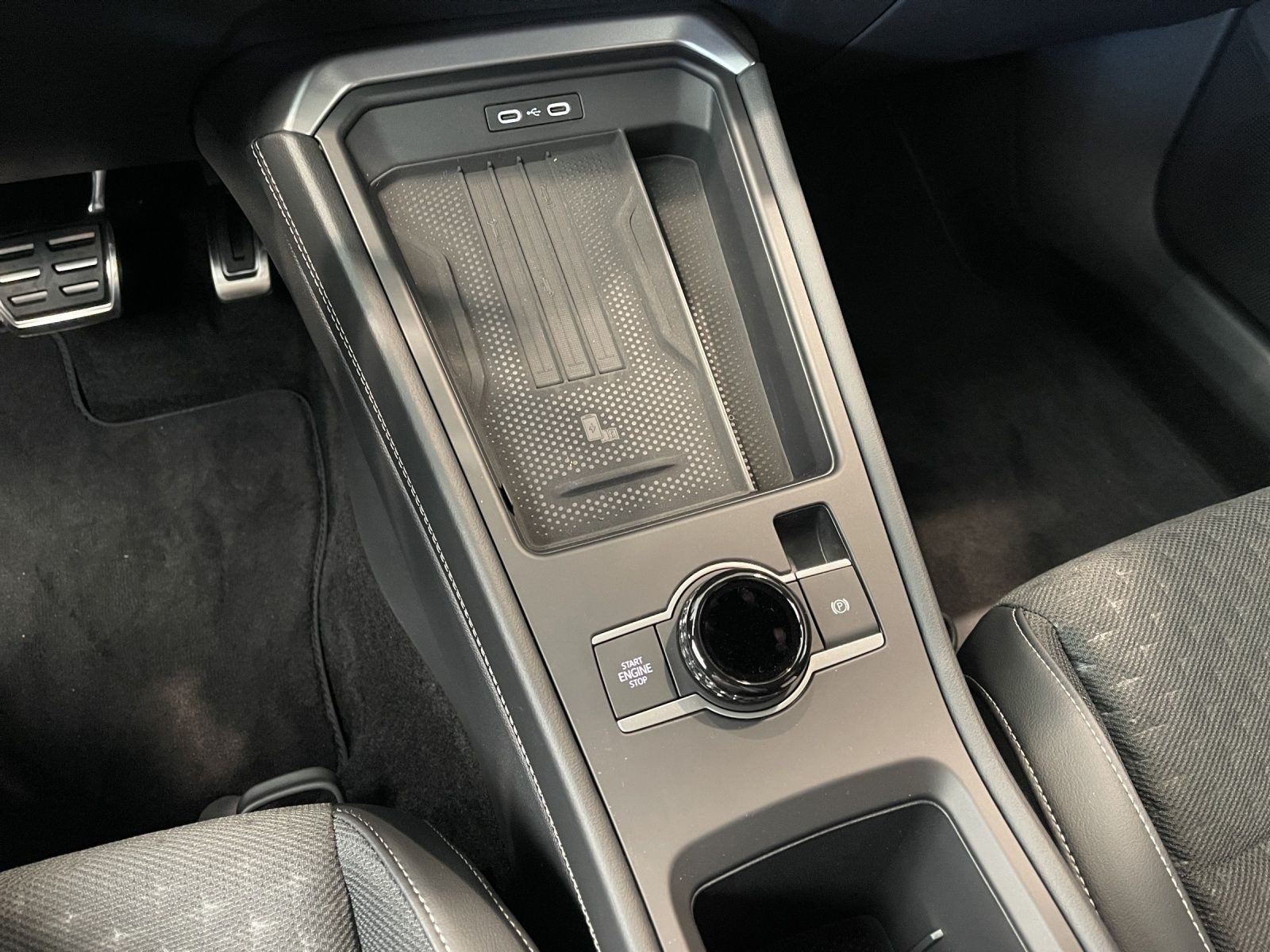 Volkswagen T-Roc – Foto 11