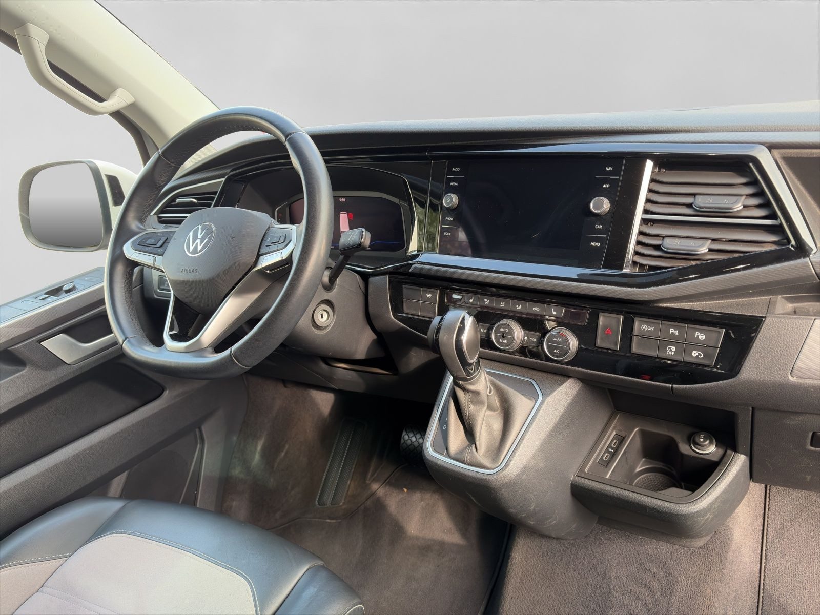 Volkswagen T6.1 Multivan – Foto 5