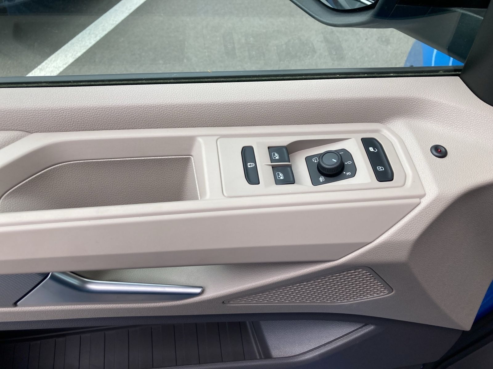 Volkswagen T7 Multivan – Foto 8