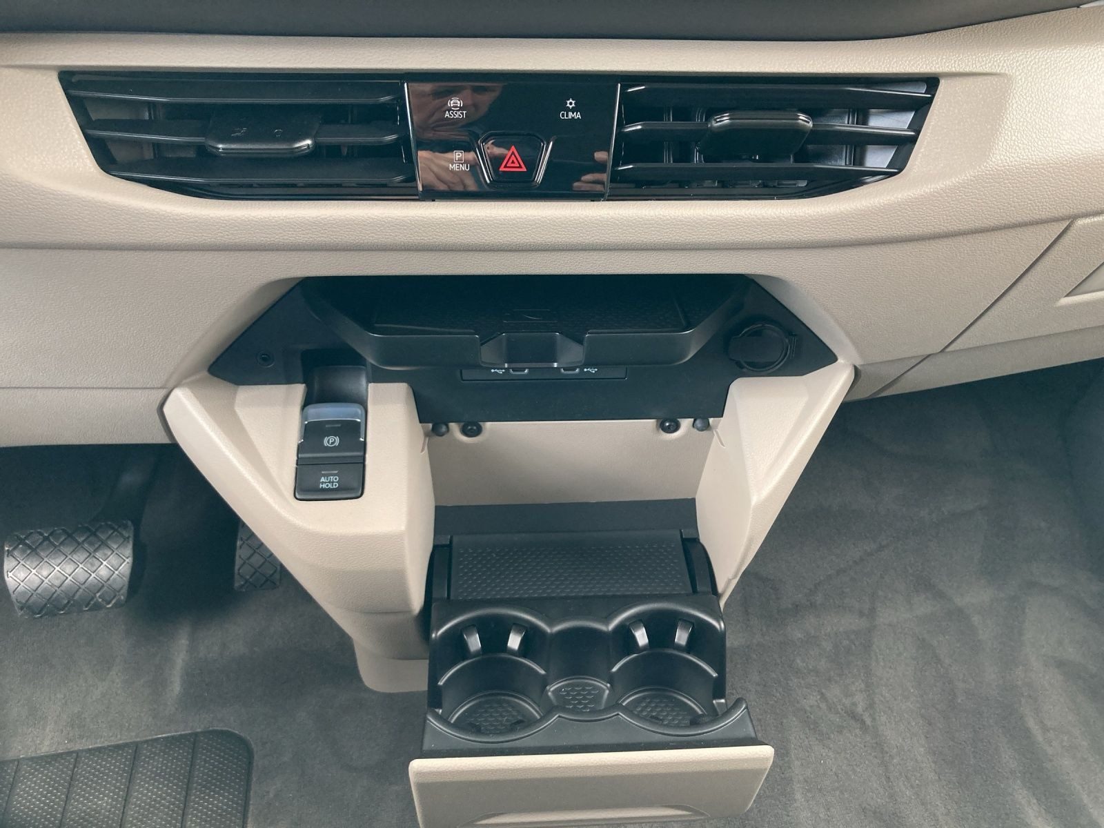 Volkswagen T7 Multivan – Foto 11