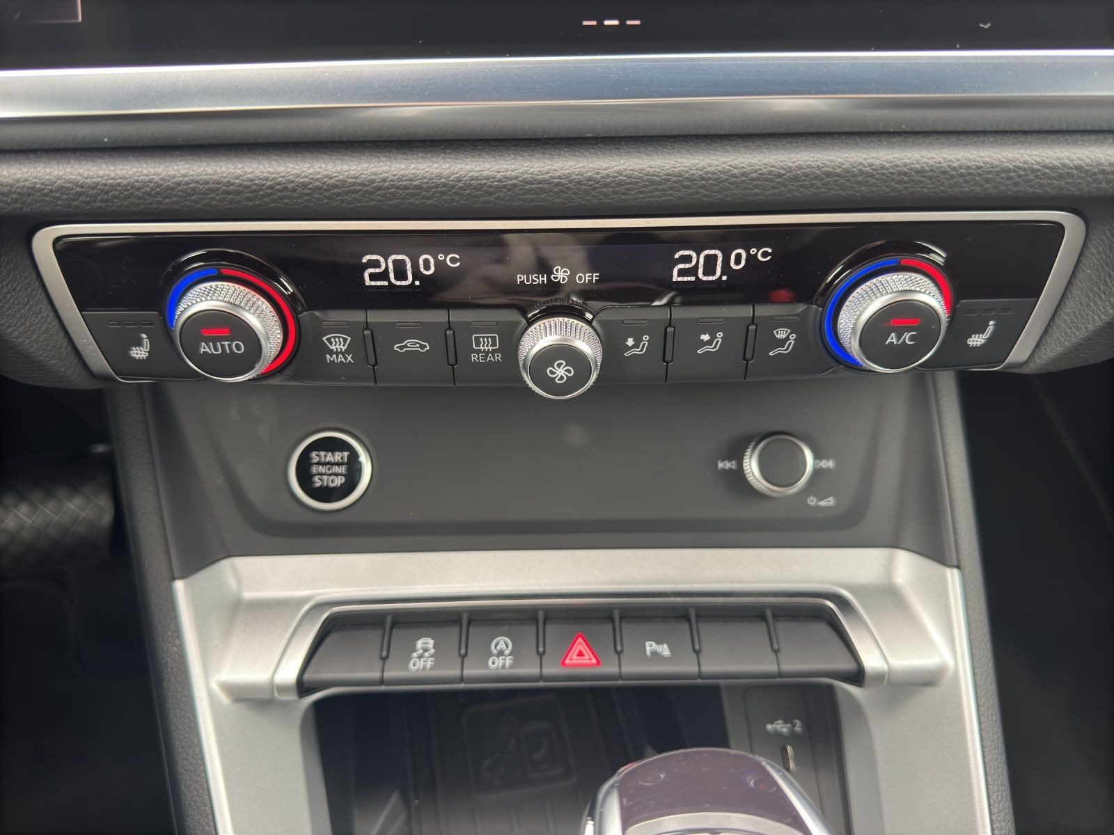 Audi Q3 – Foto 16