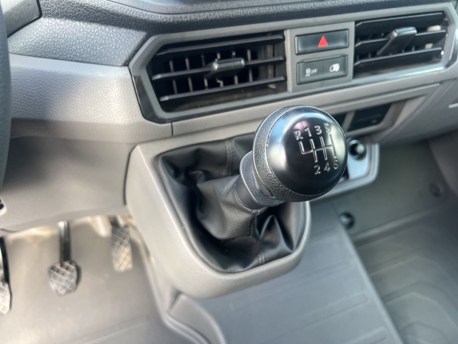 Volkswagen Crafter – Bild 13