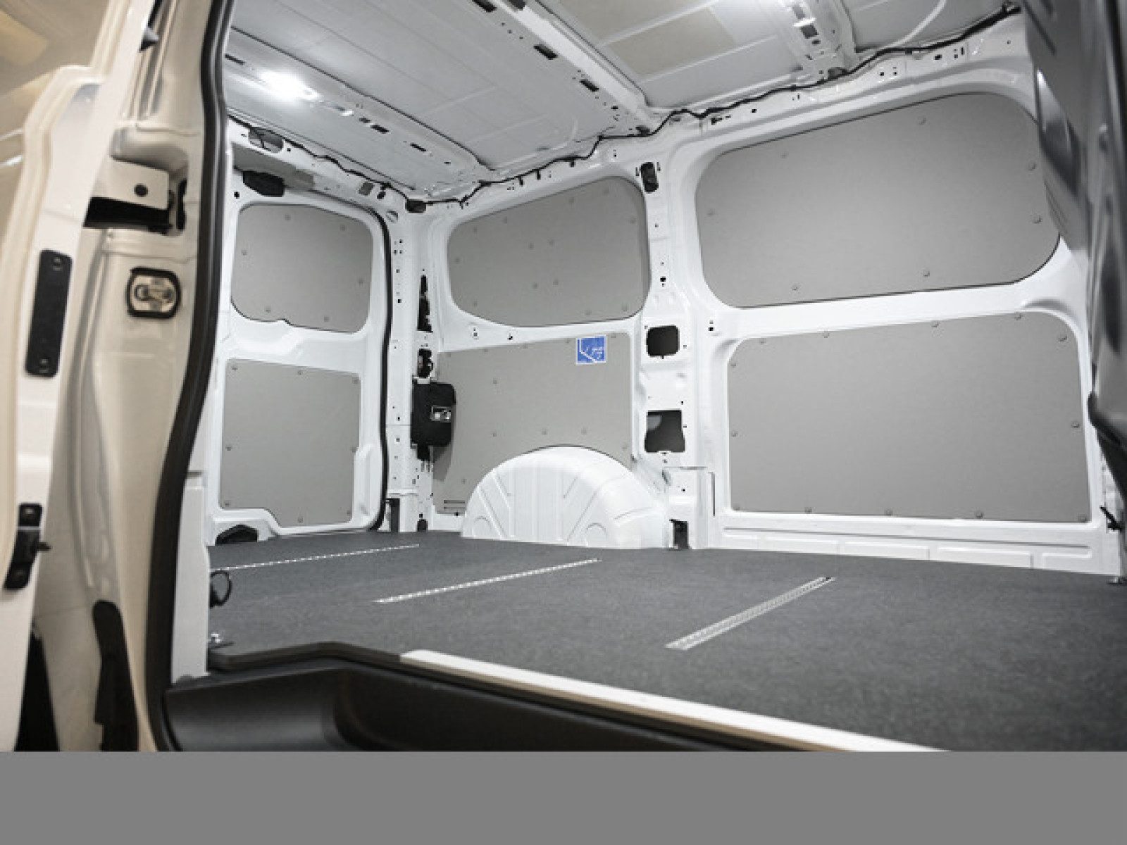 Volkswagen Transporter Kasten – Bild 12