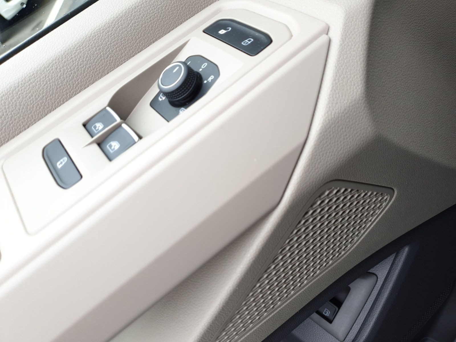 Volkswagen T7 Multivan – Bild 8