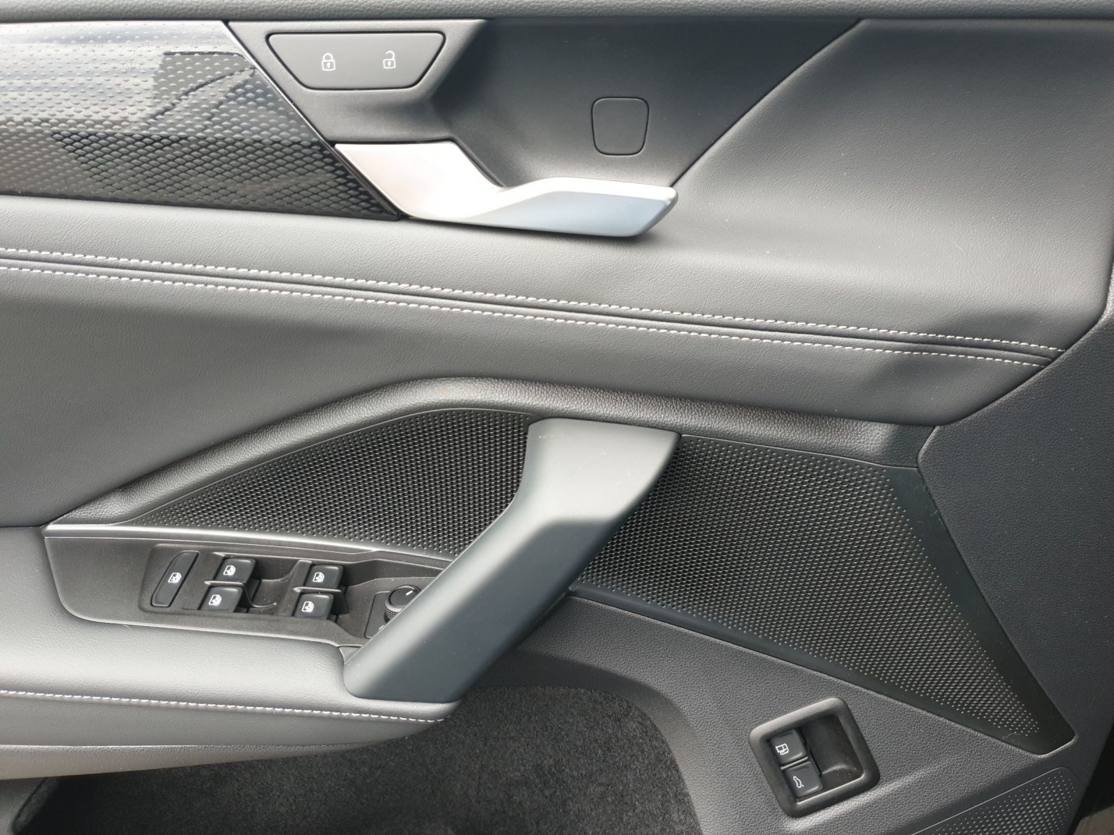 Volkswagen Tiguan – Bild 8