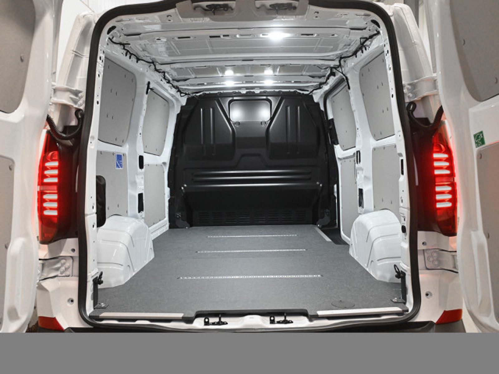Volkswagen Transporter Kasten – Bild 9
