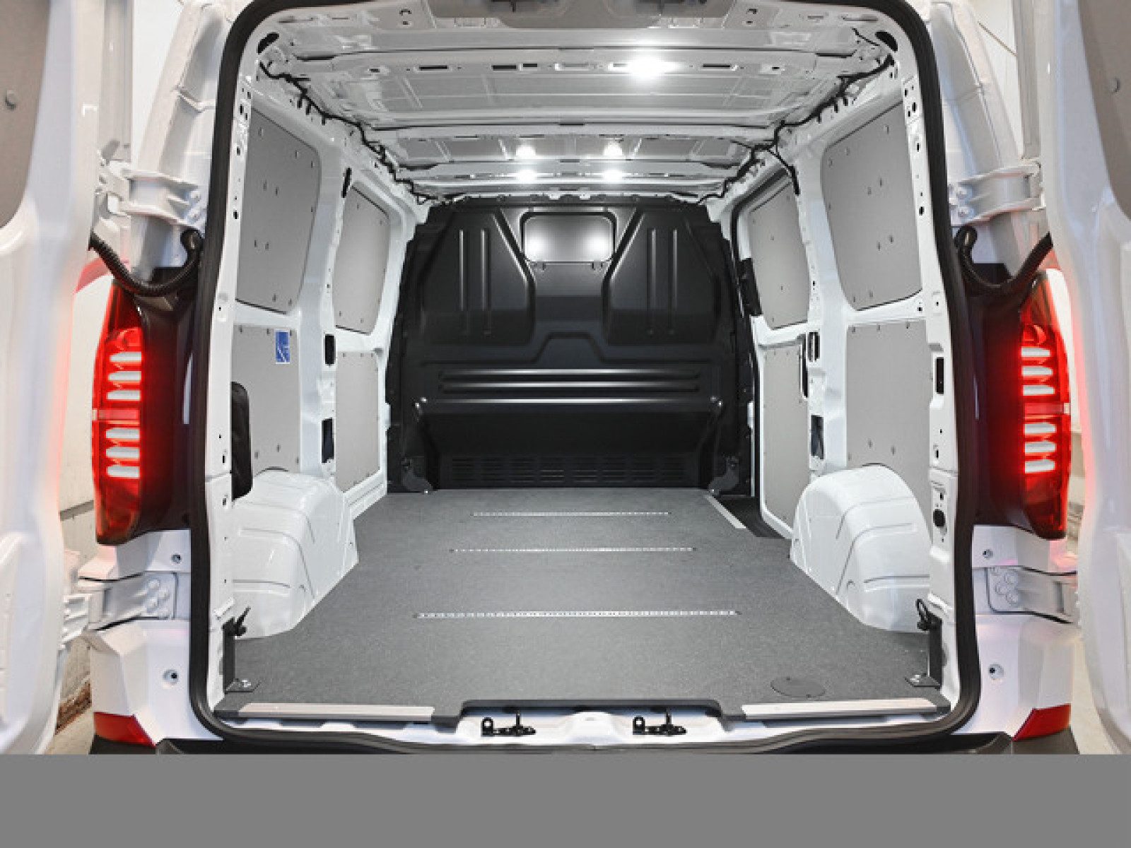 Volkswagen Transporter Kasten – Bild 9