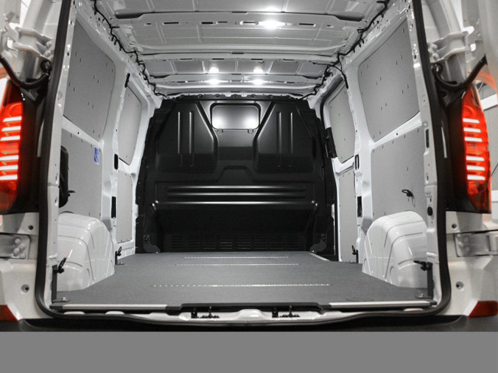 Volkswagen Transporter Kasten – Bild 9