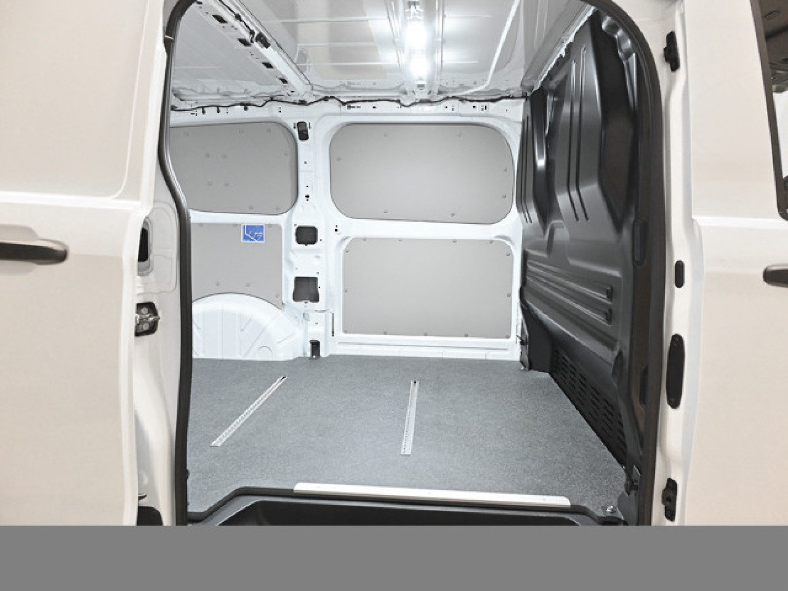 Volkswagen Transporter Kasten – Bild 10