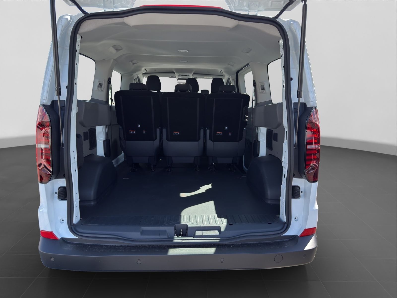Volkswagen T7 Kombi – Bild 18