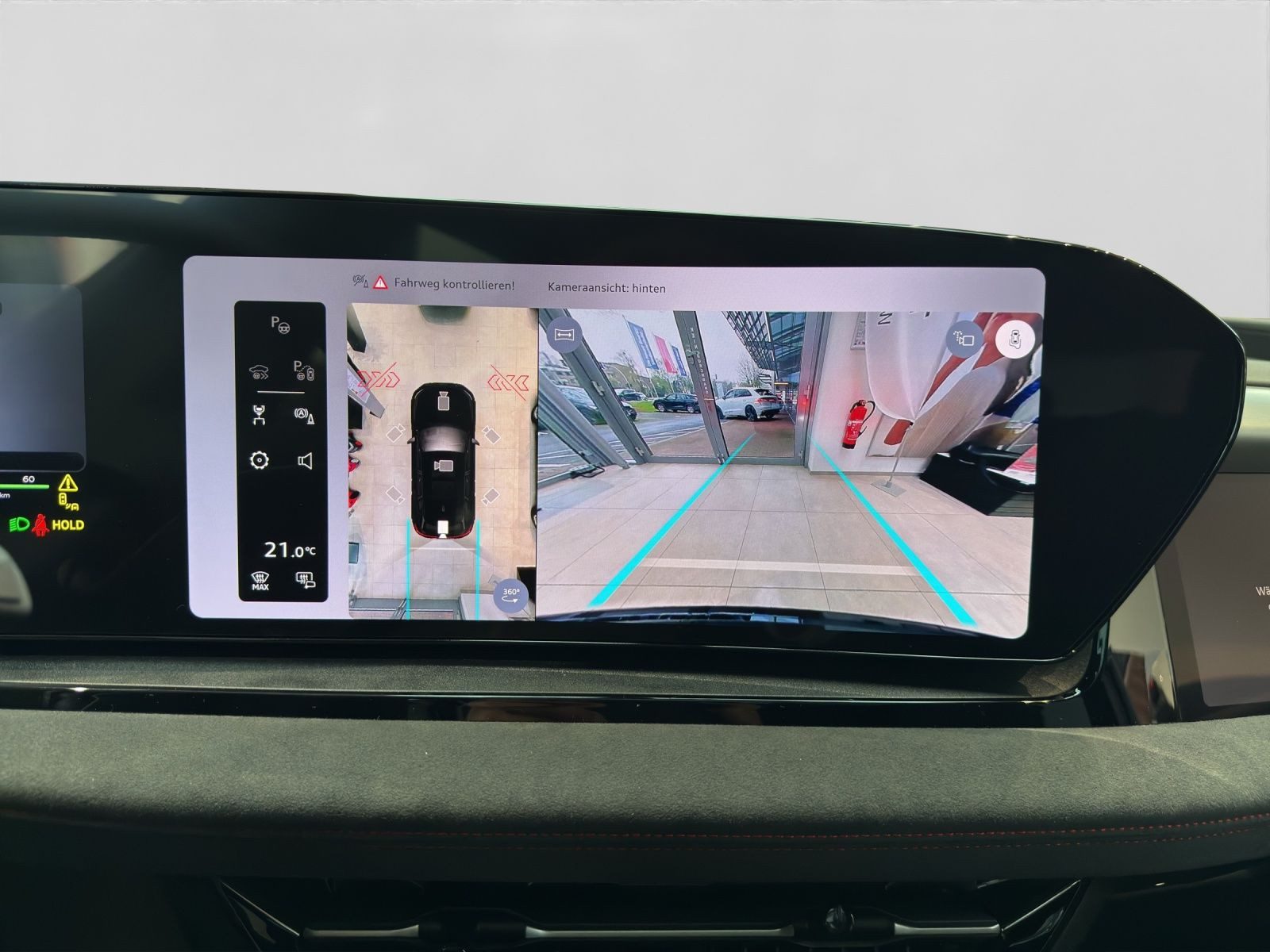 Audi Q6 e-tron – Foto 12