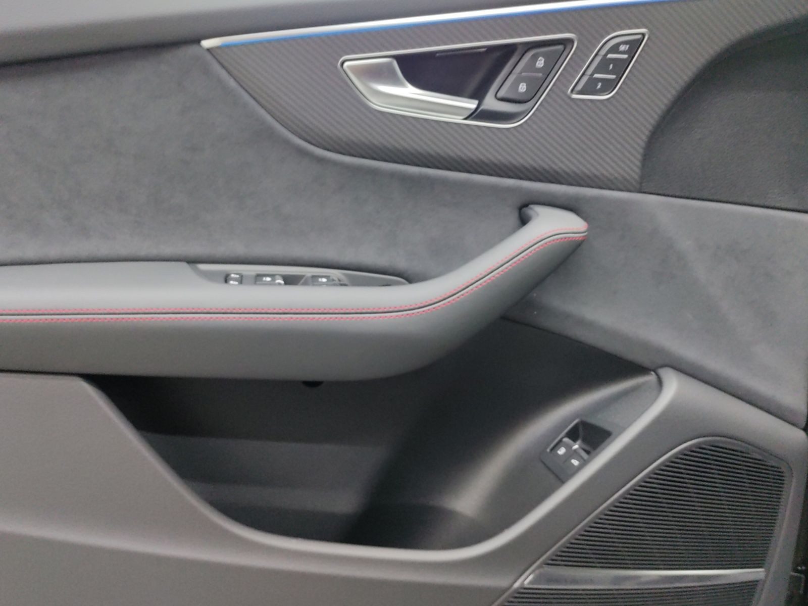 Audi Q8 – Foto 8